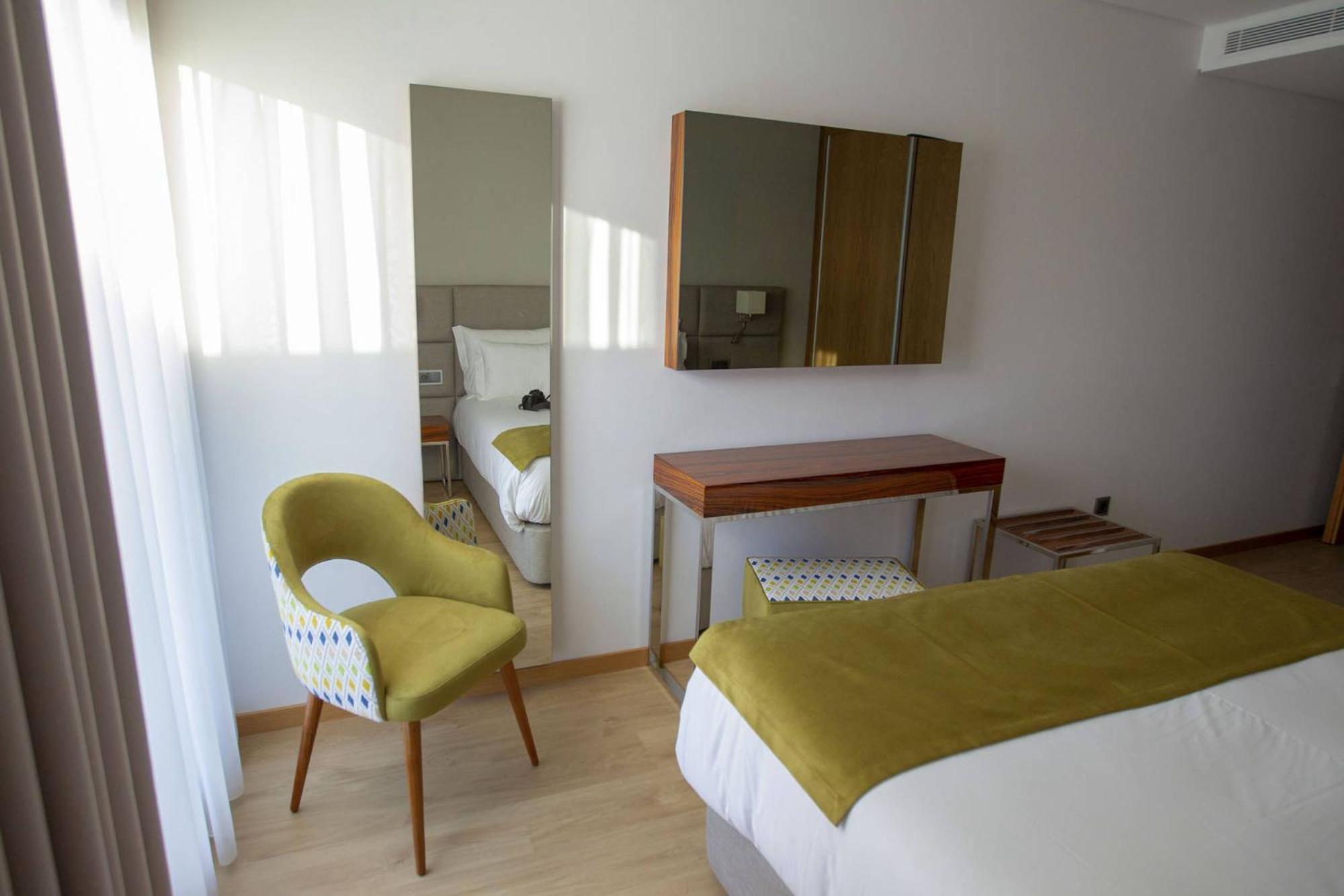 Deluxe Double or Twin Room - Photo 3