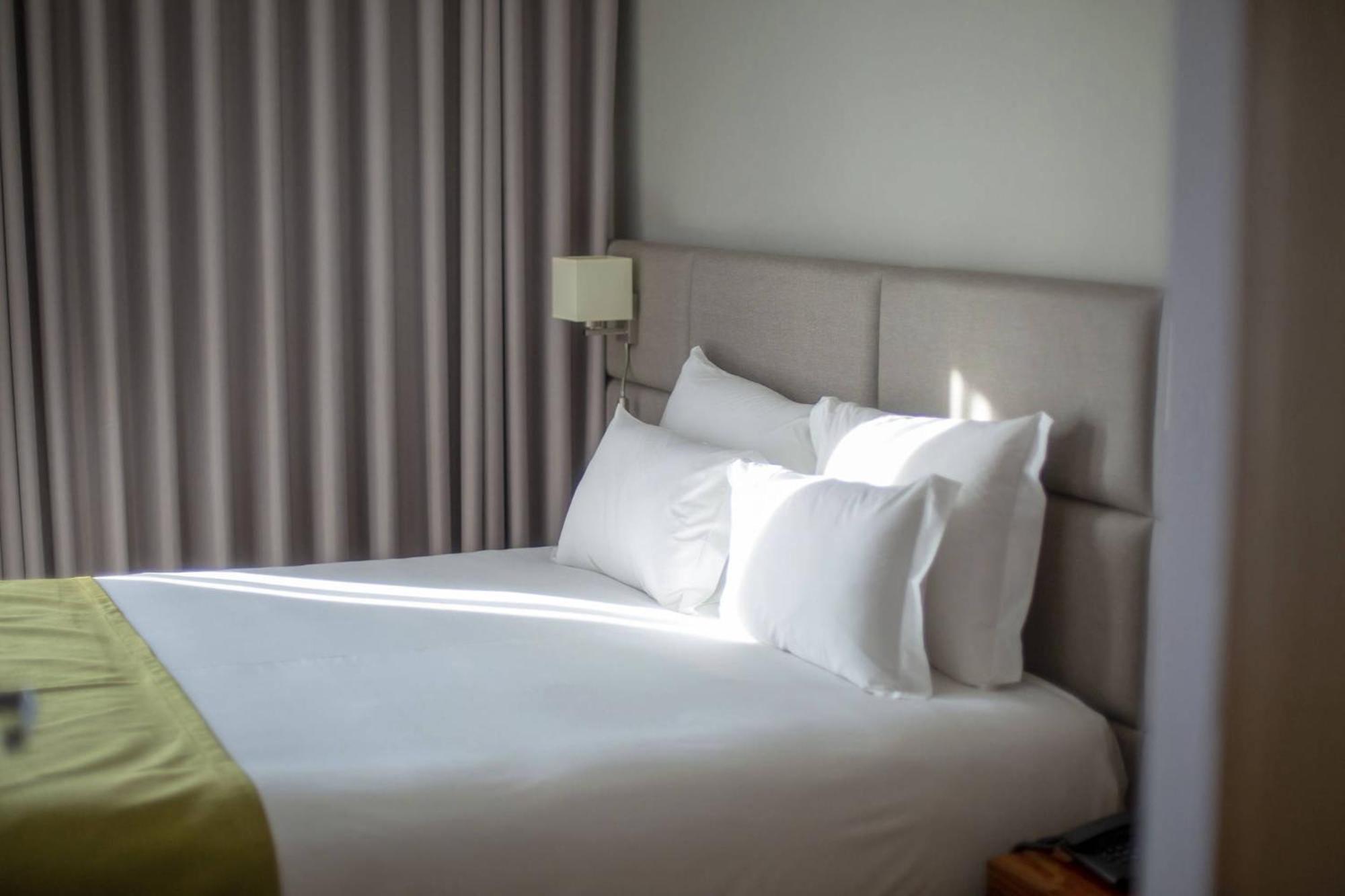 Deluxe Double or Twin Room - Photo 1