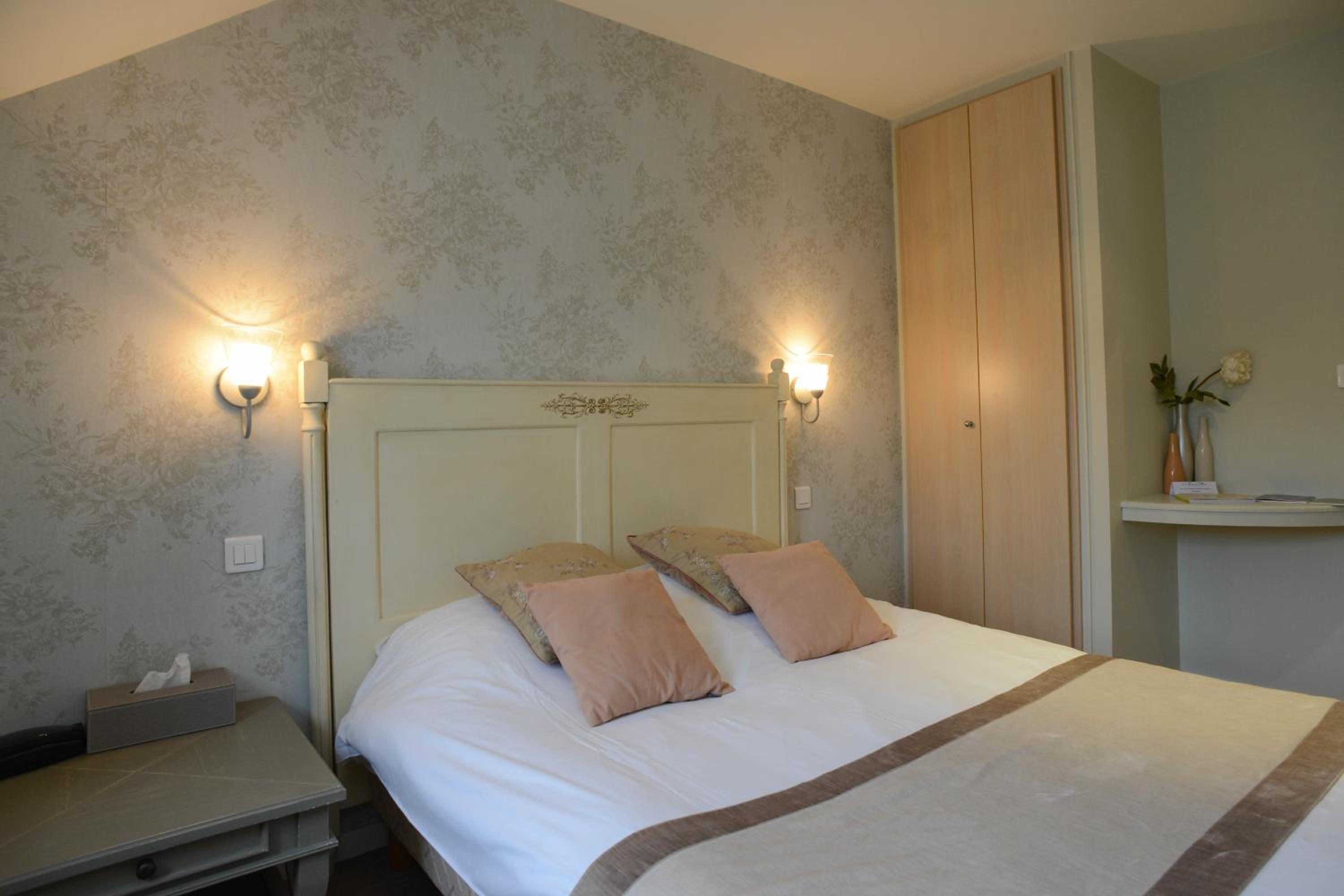 Classic Double Room - Photo 2