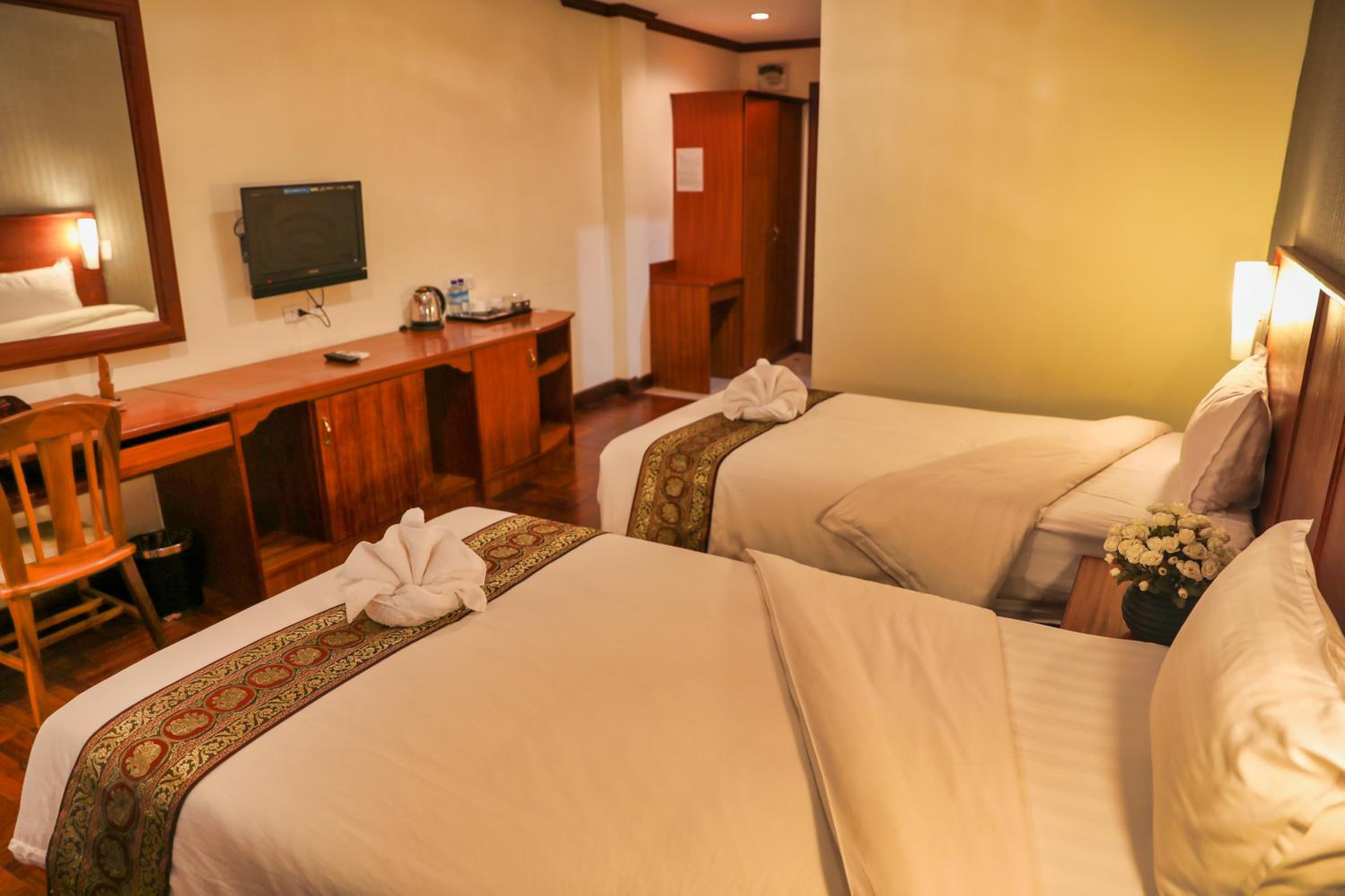 Deluxe Double or Twin Room photo 3