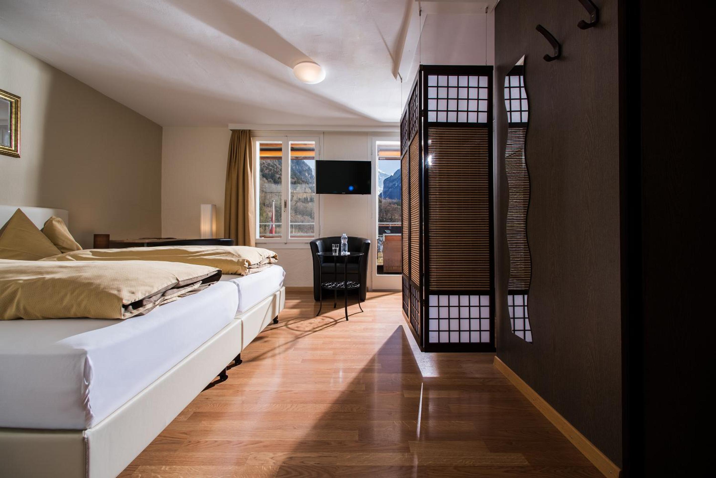 Panorama Triple Room with Jungfrau View