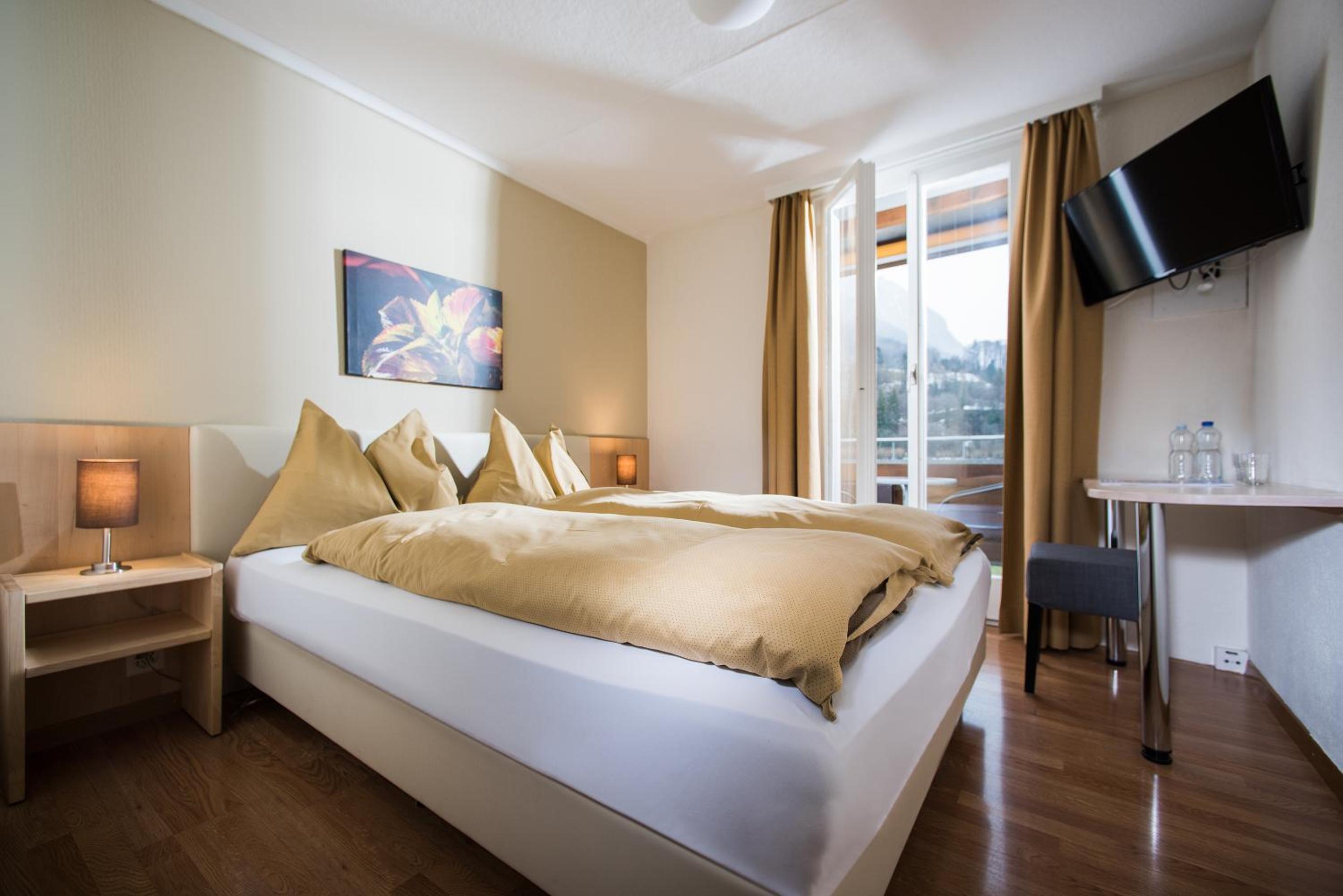 Economy Double Room with Jungfrau View
