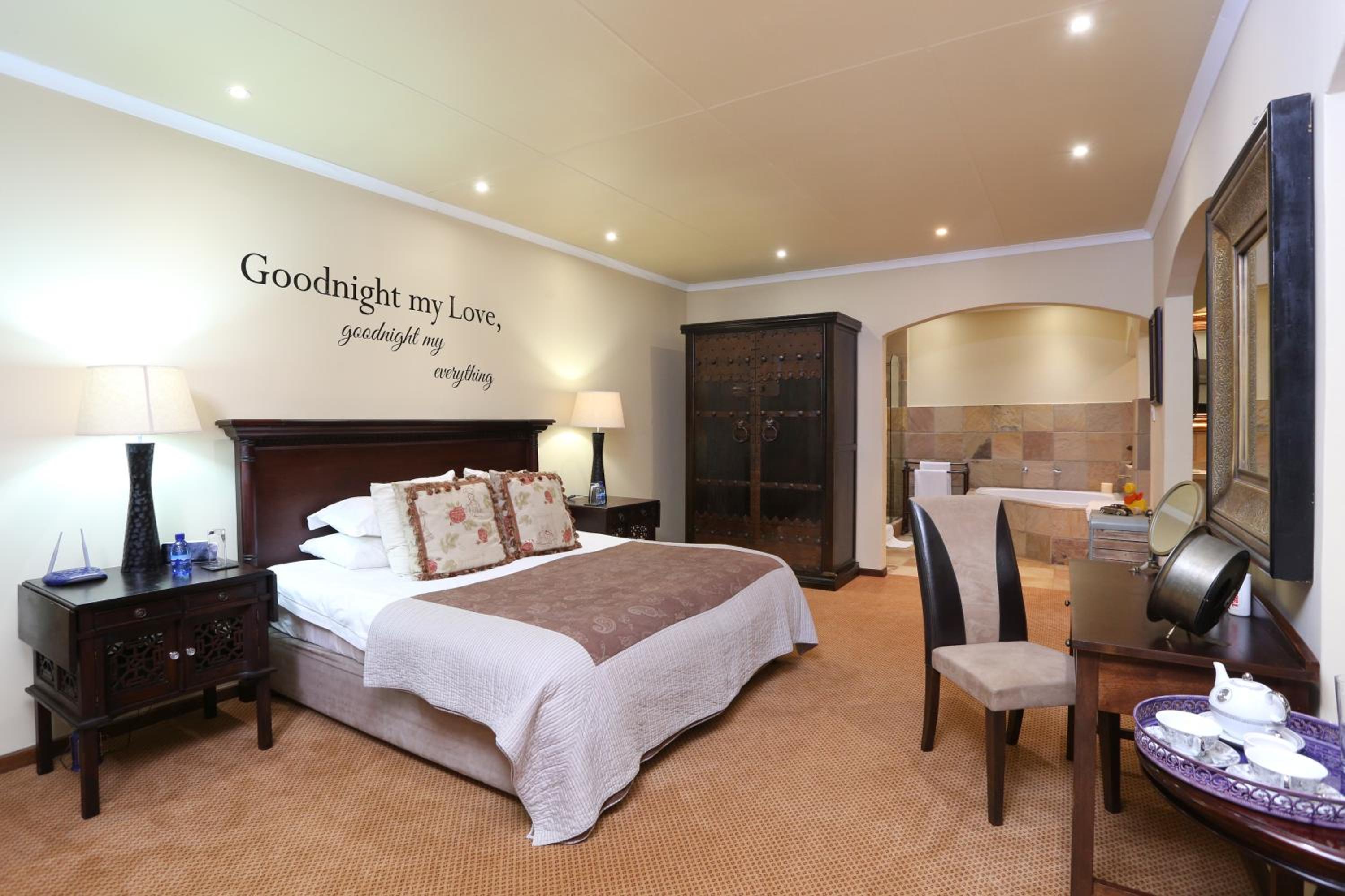 Deluxe Suite photo 1