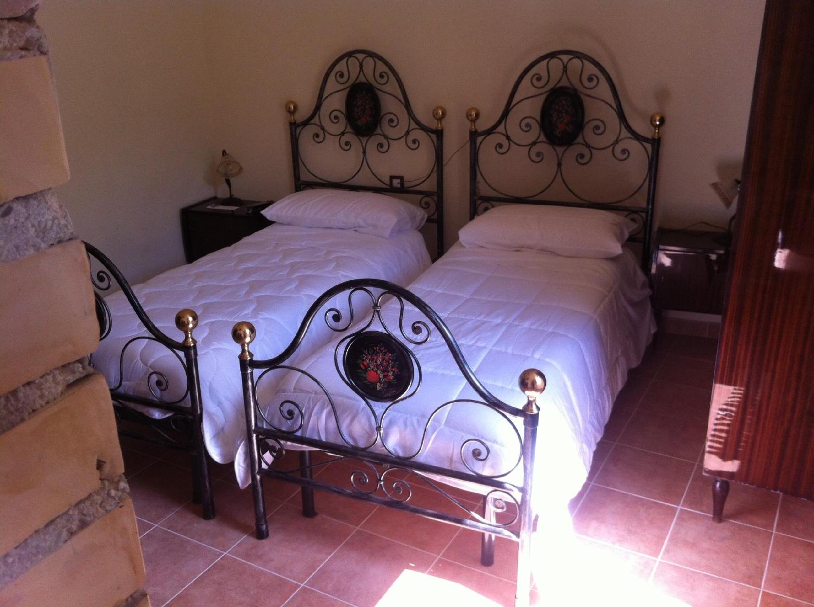 Four-Bedroom House - Photo 6