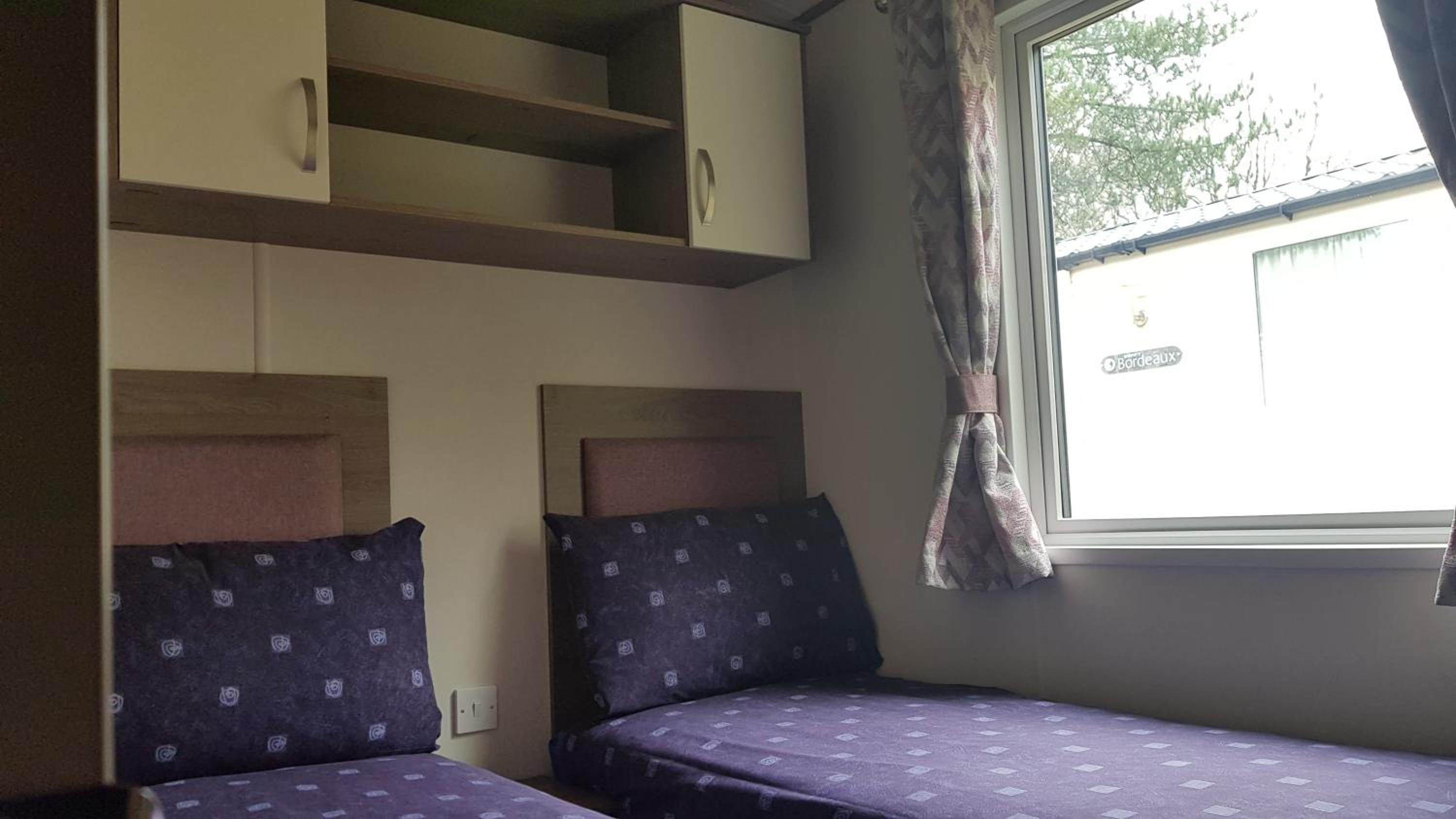 Holiday Home Oak 2 - No Pets photo 2