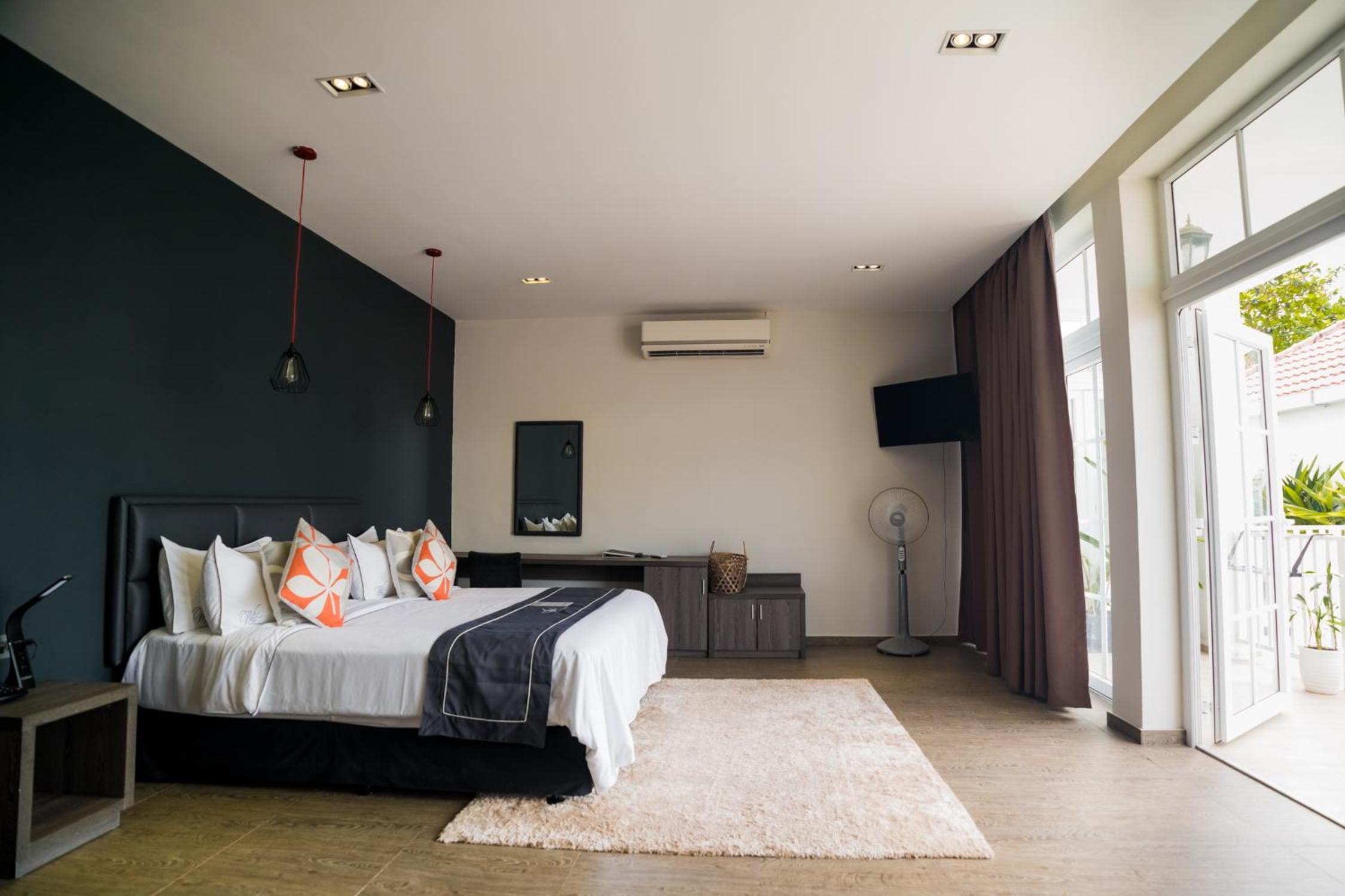 Junior Suite with Balcony photo 1