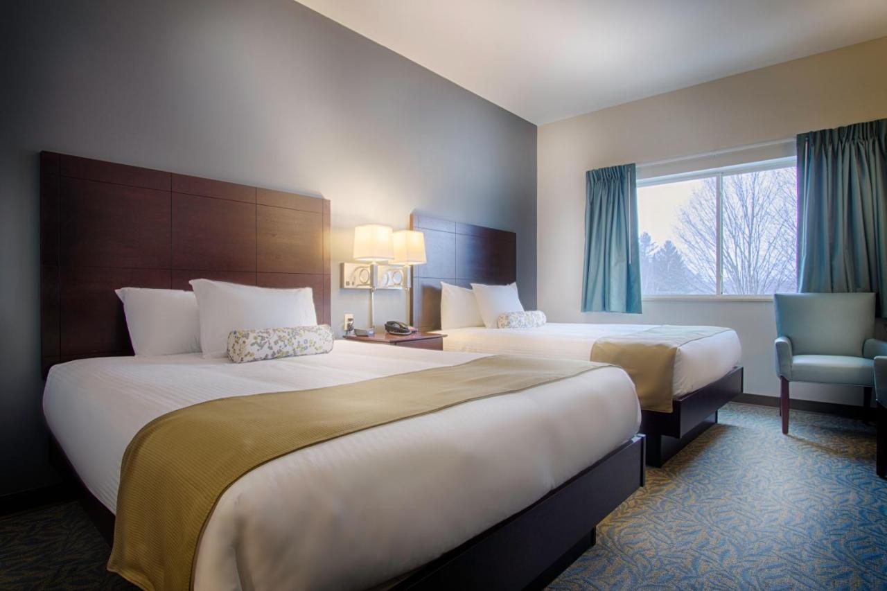 Deluxe queen room with 2 queen beds