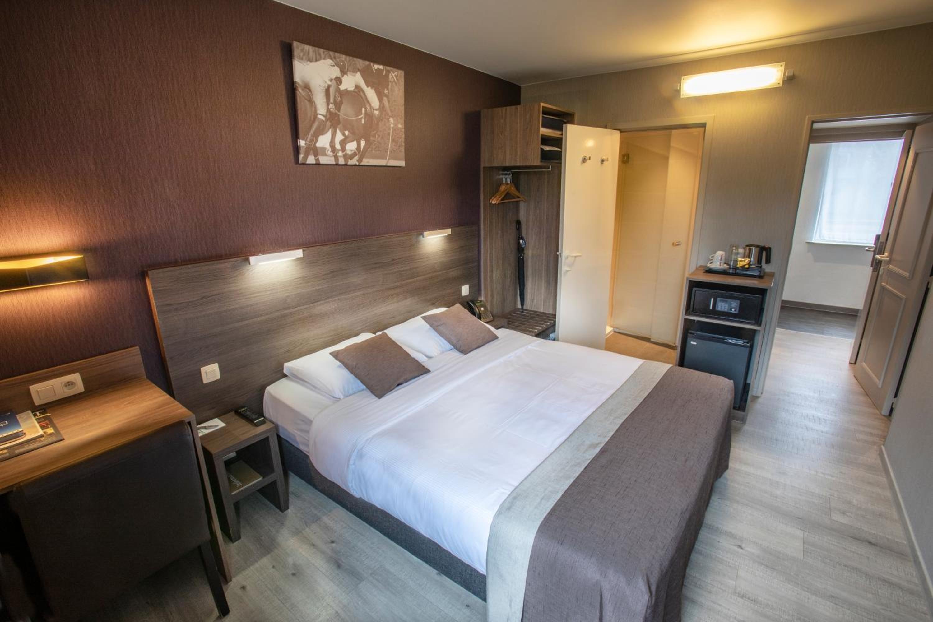 Small Double Room photo 1