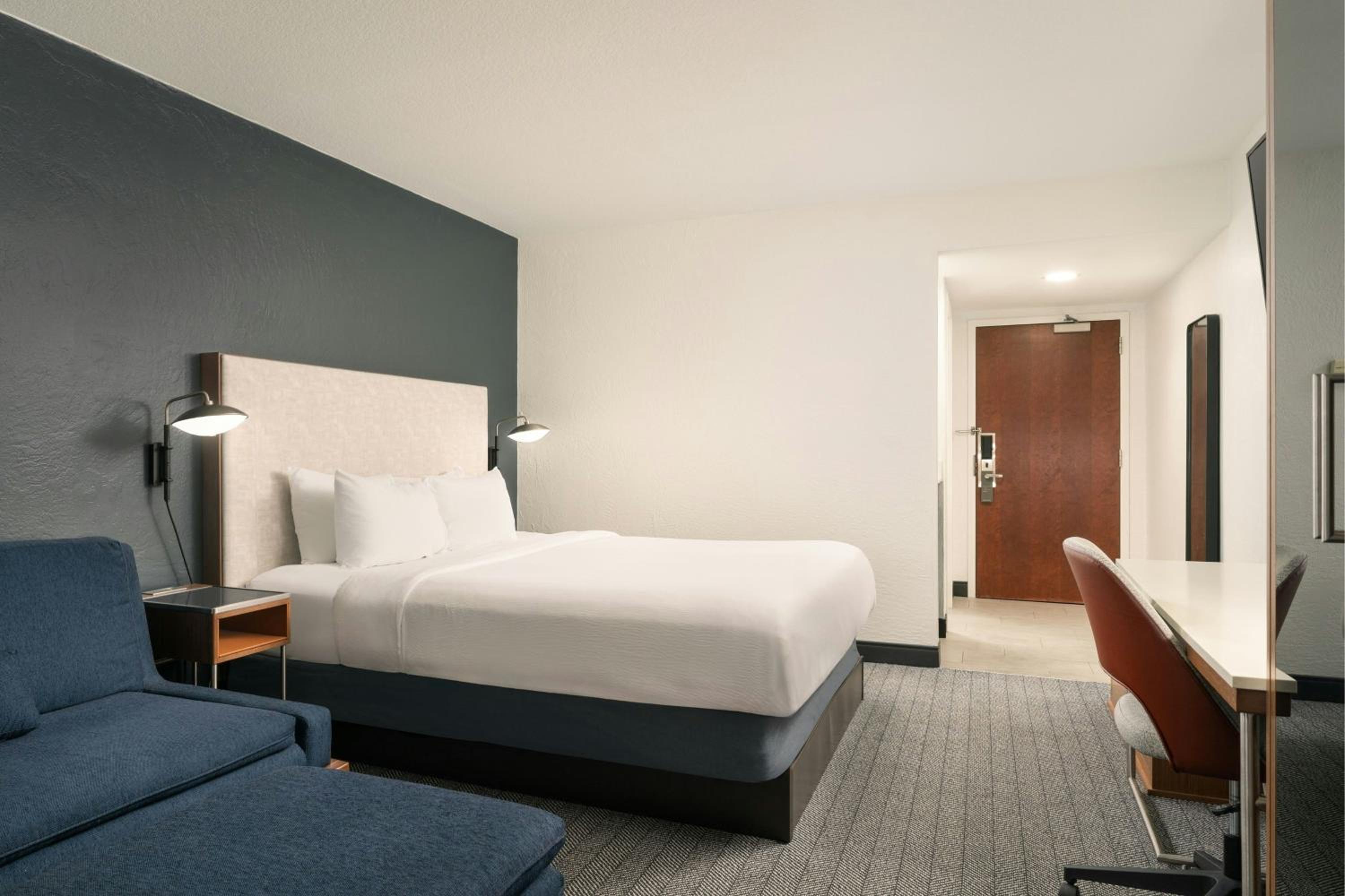 King Room with Roll-In Shower and Sofa Bed - Mobility Access/Hearing Accessible