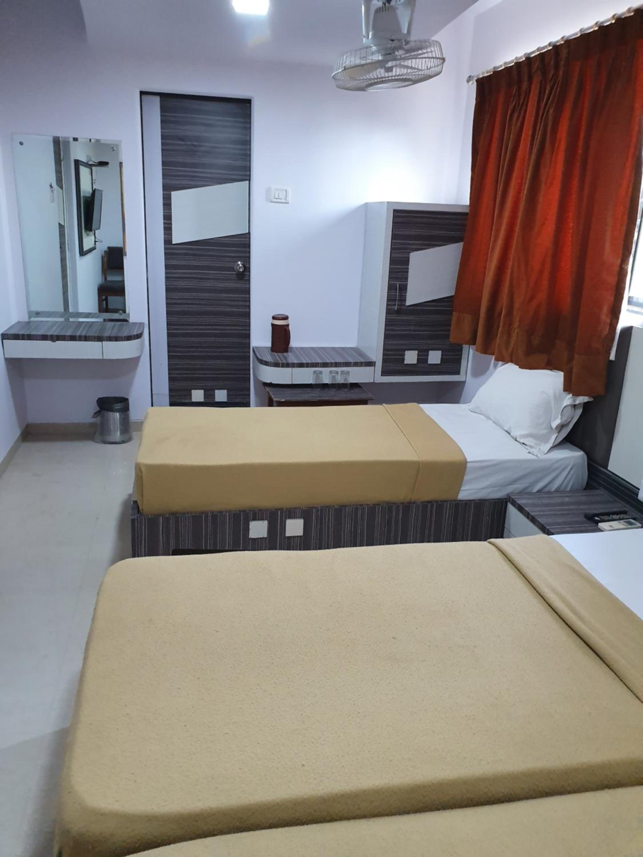 Deluxe Triple Room photo 2