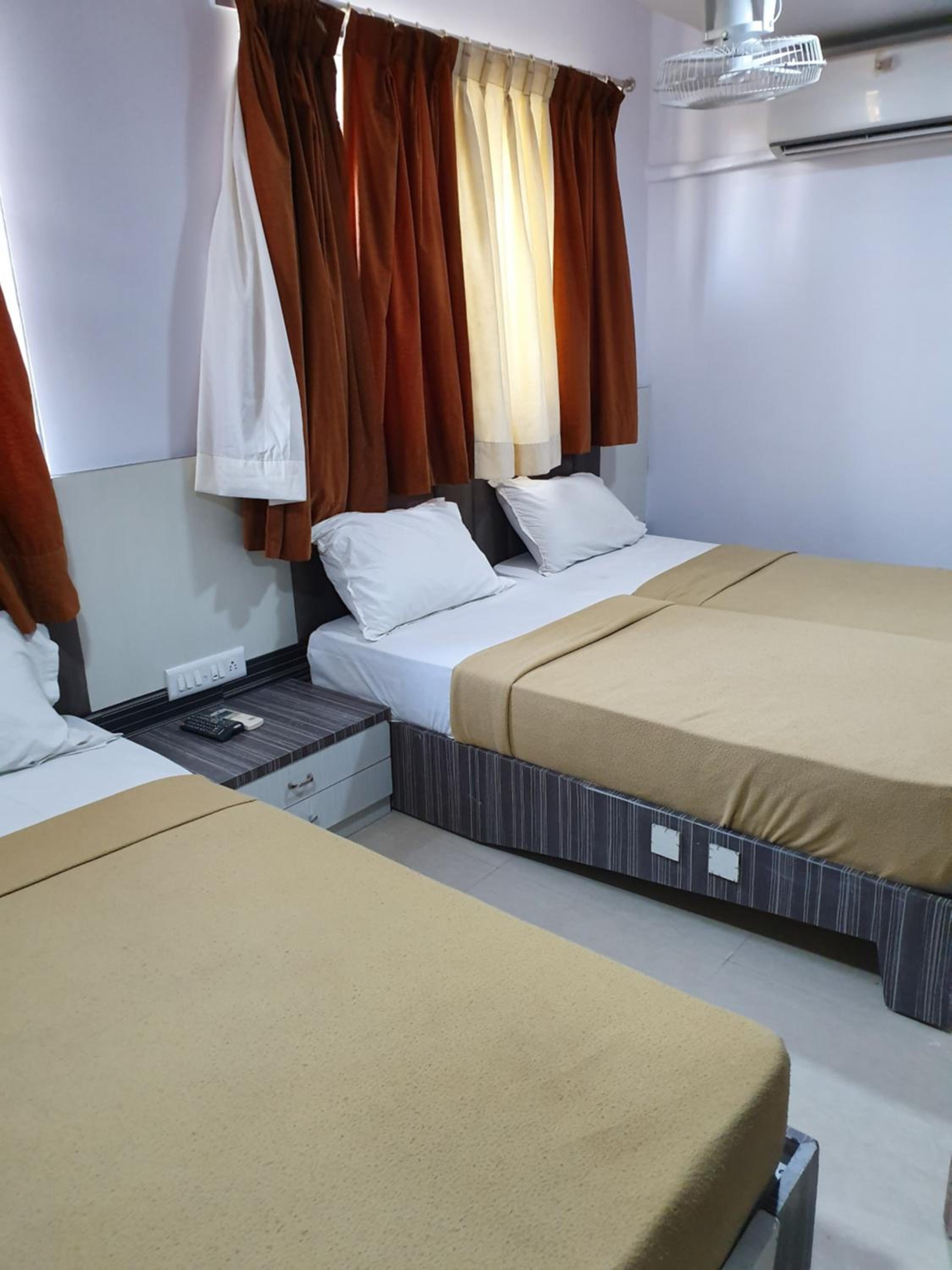 Deluxe Triple Room photo 1