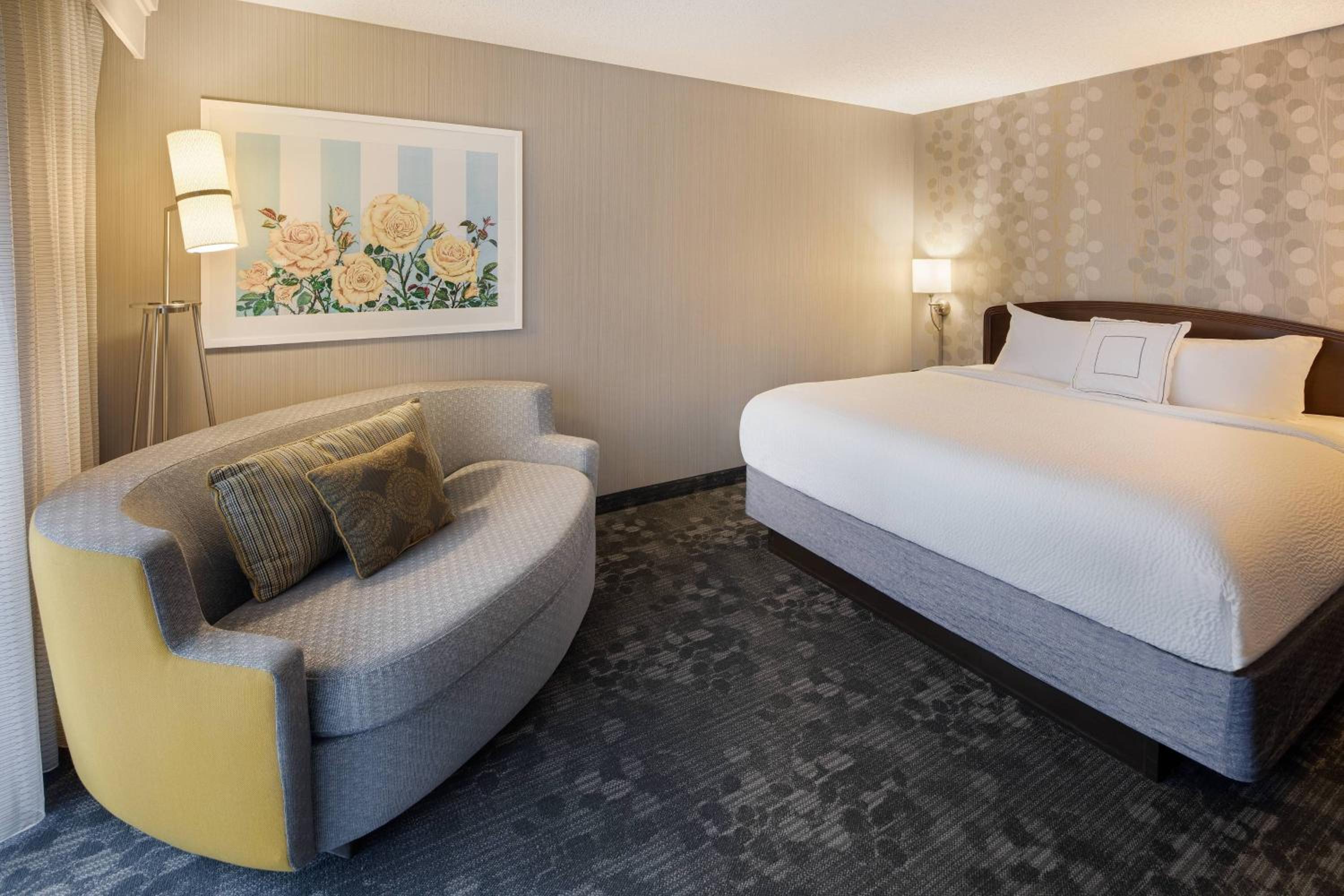 King Room with Sofa Bed