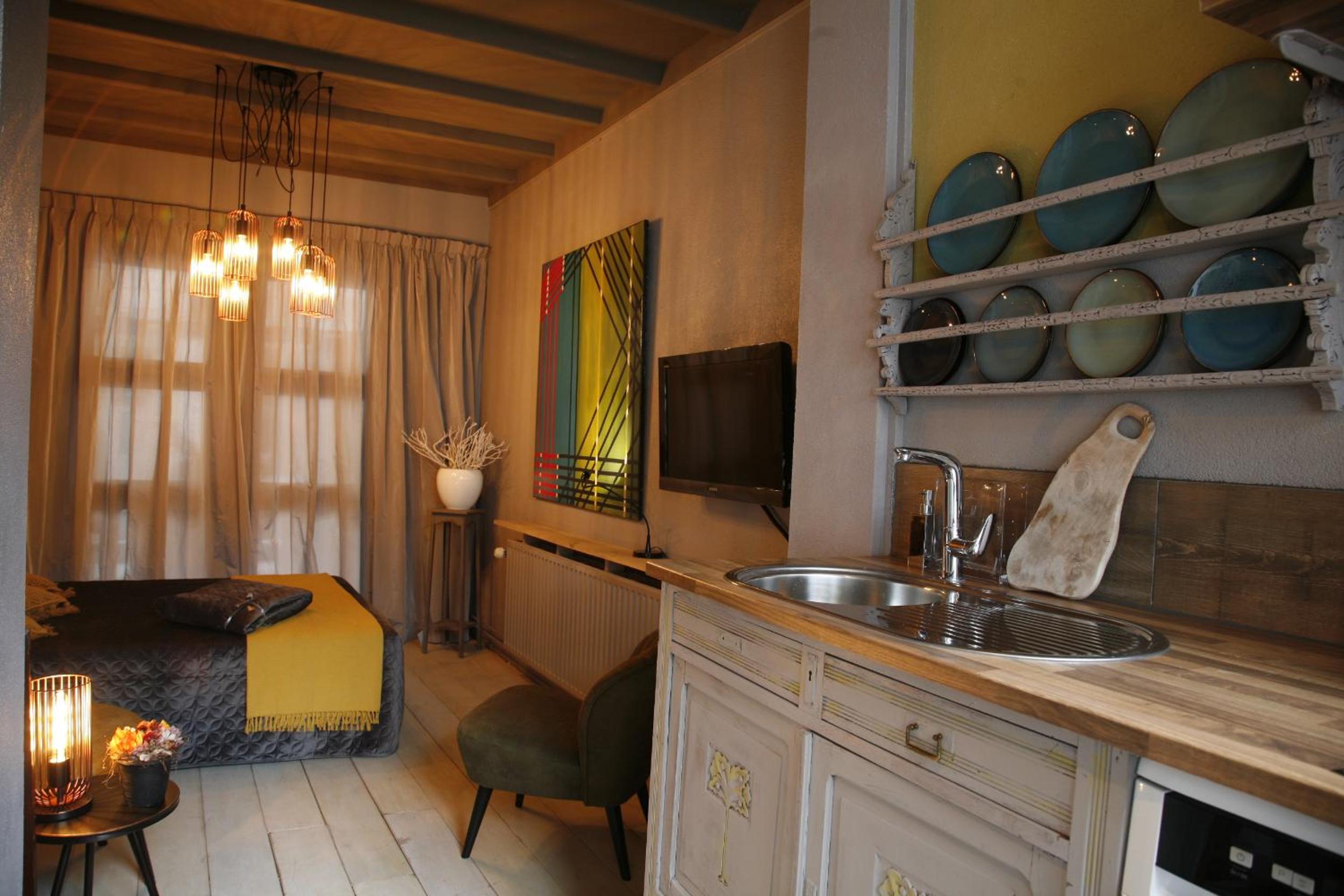 Double or Twin Room with Terrace - Photo 3