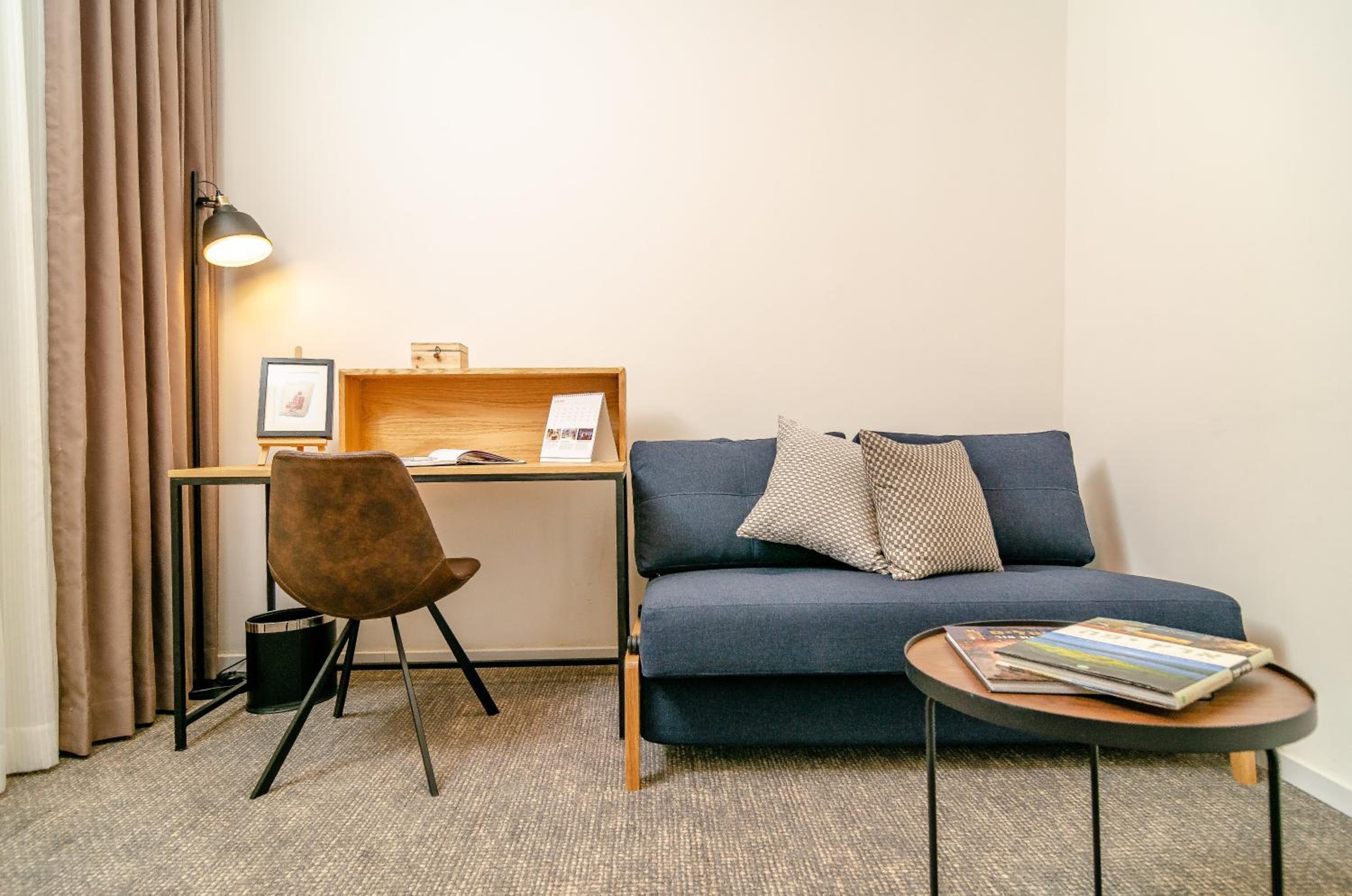 Deluxe Family Suite - Photo 1