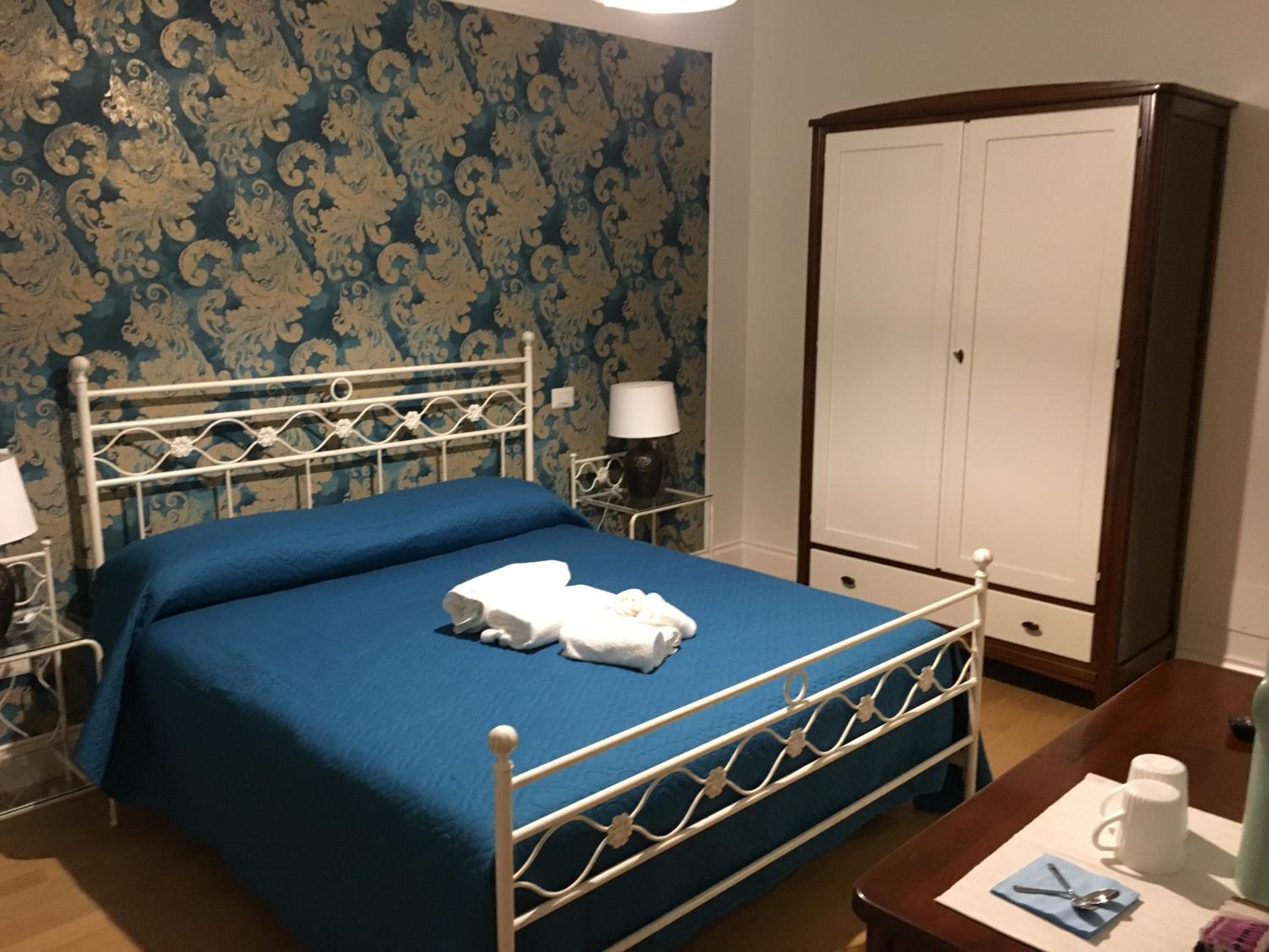 Double Room with Balcony photo 2