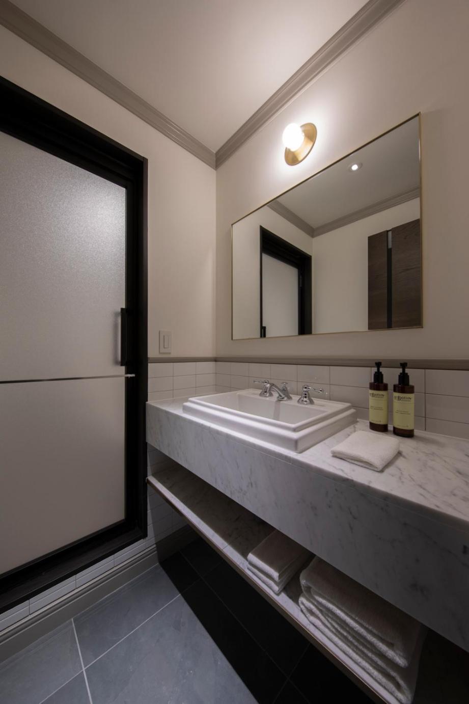 Comfort Loft Room - Photo 16