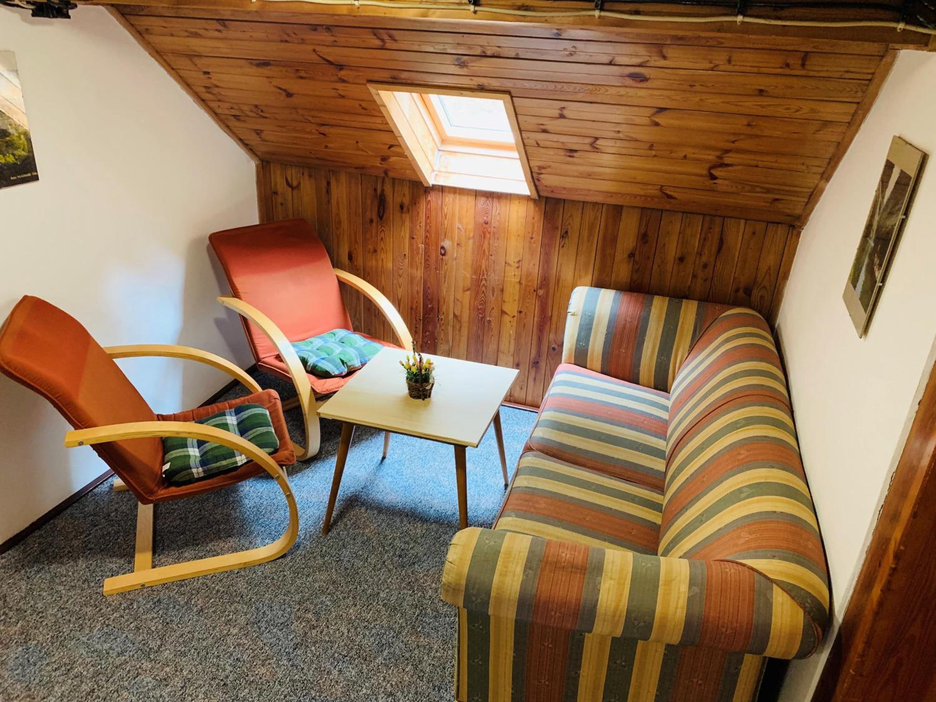 Economy Triple Room with Shared Bathroom photo 1