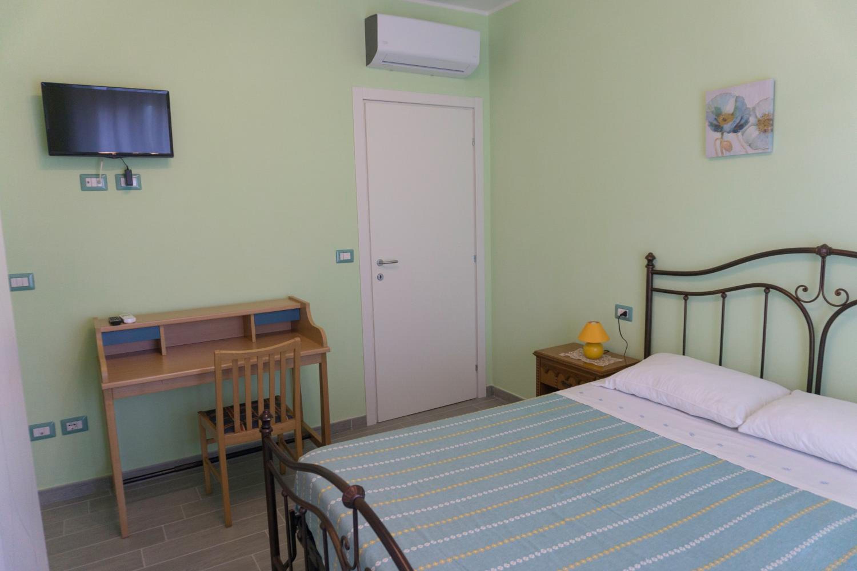 Double Room photo 3