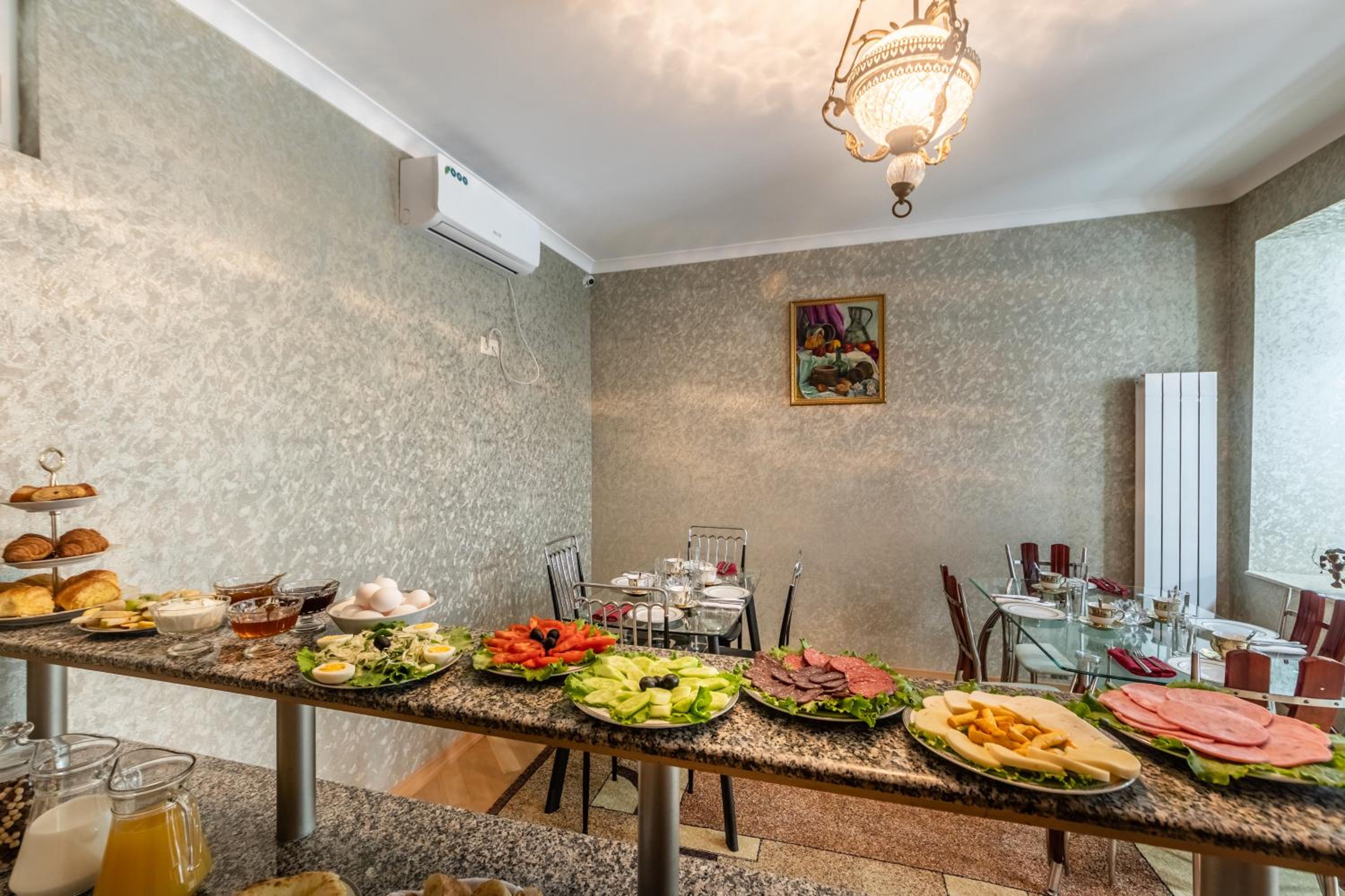 King Room