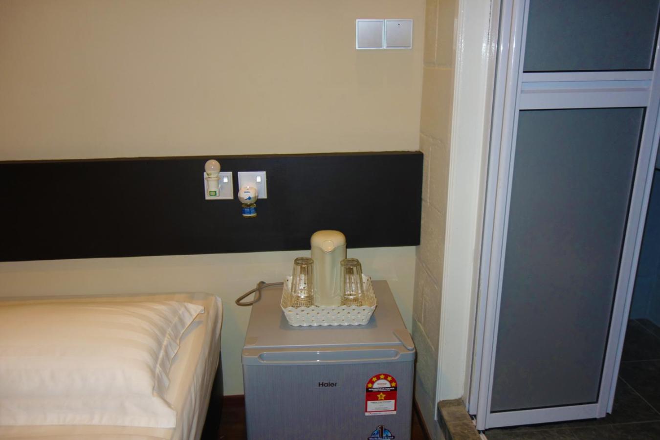 Standard Double Room - Photo 3