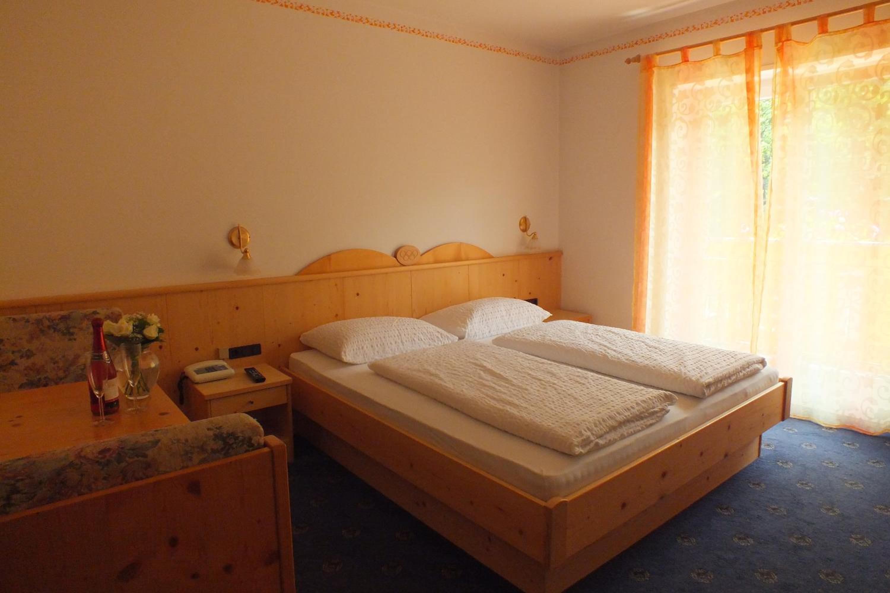 Double Room - Photo 3
