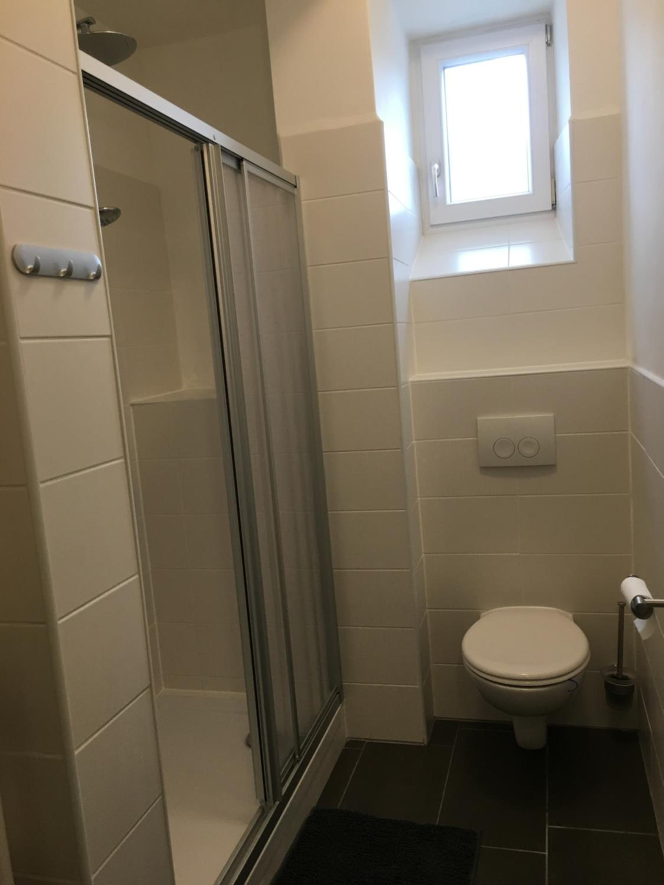 One-Bedroom Apartment - Photo 18