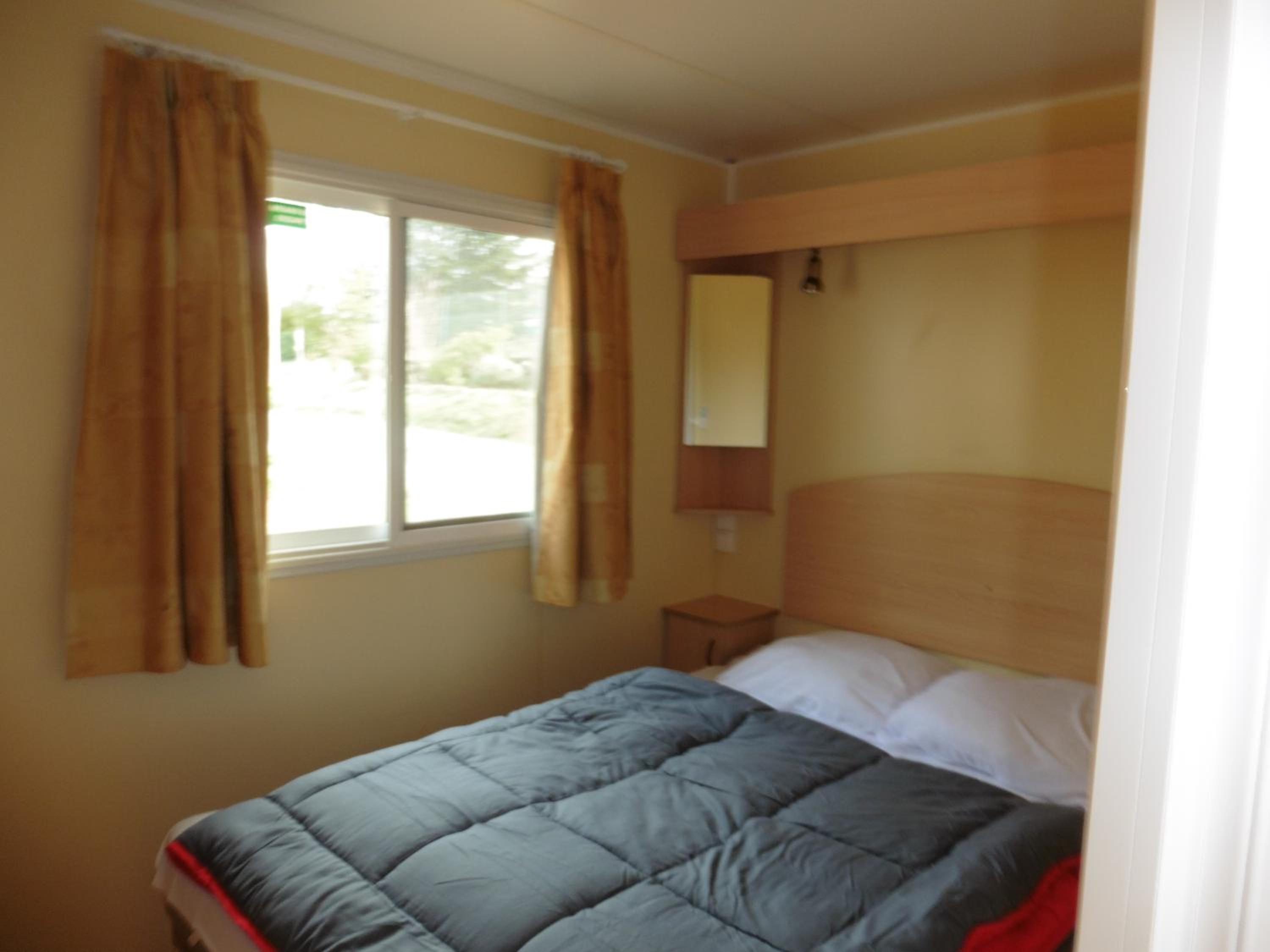 Mobile Home photo 3