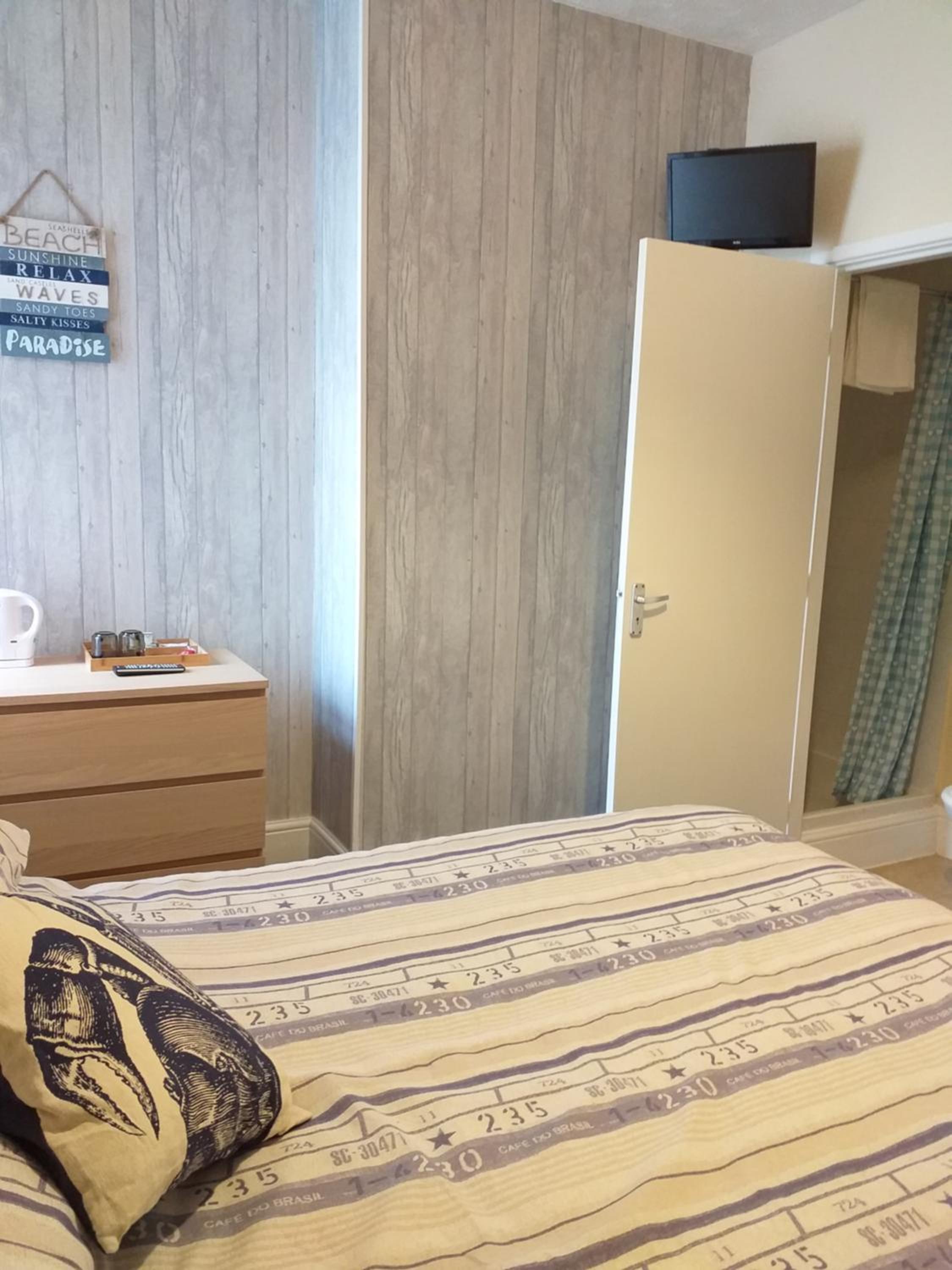 Double Room with Private Bathroom