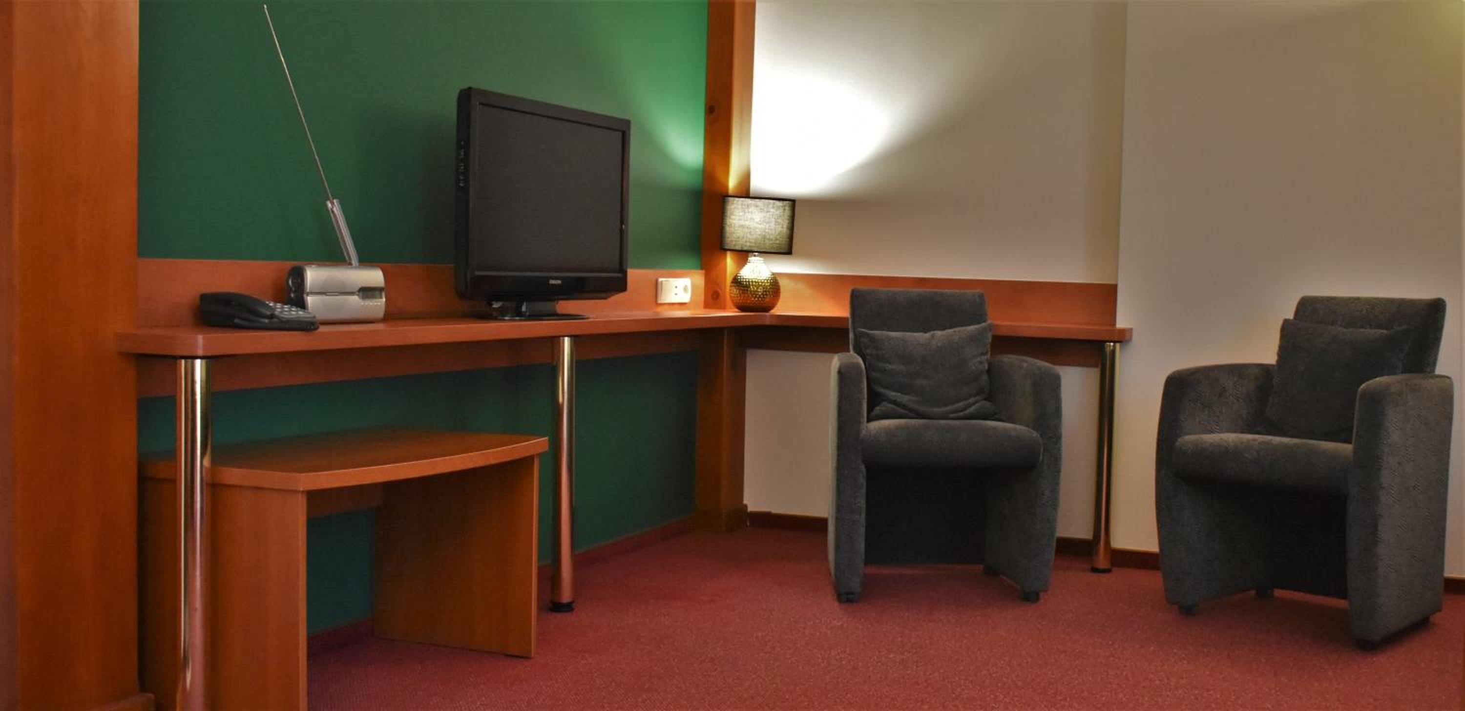 Double Room with Balcony - Photo 4