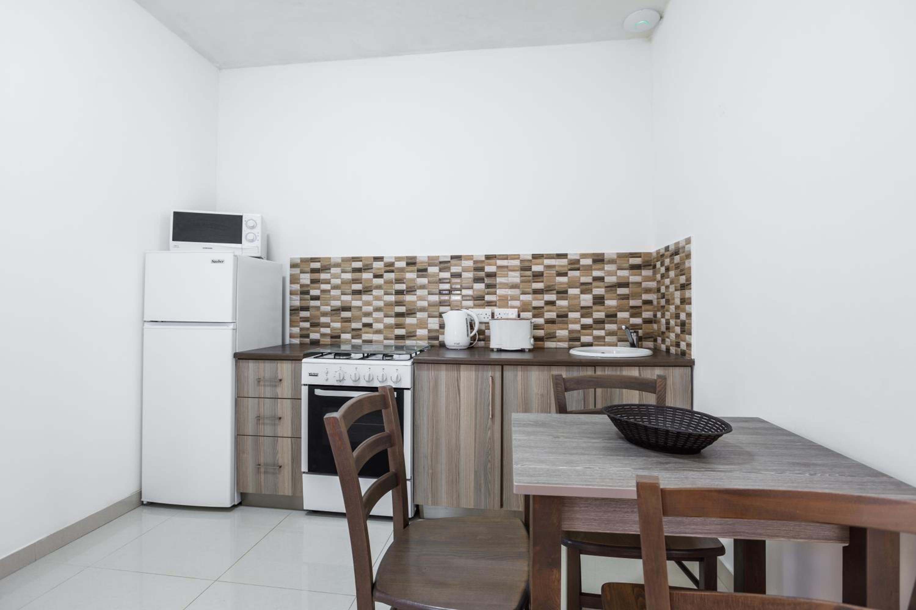 One-Bedroom Apartment - Penthouse
