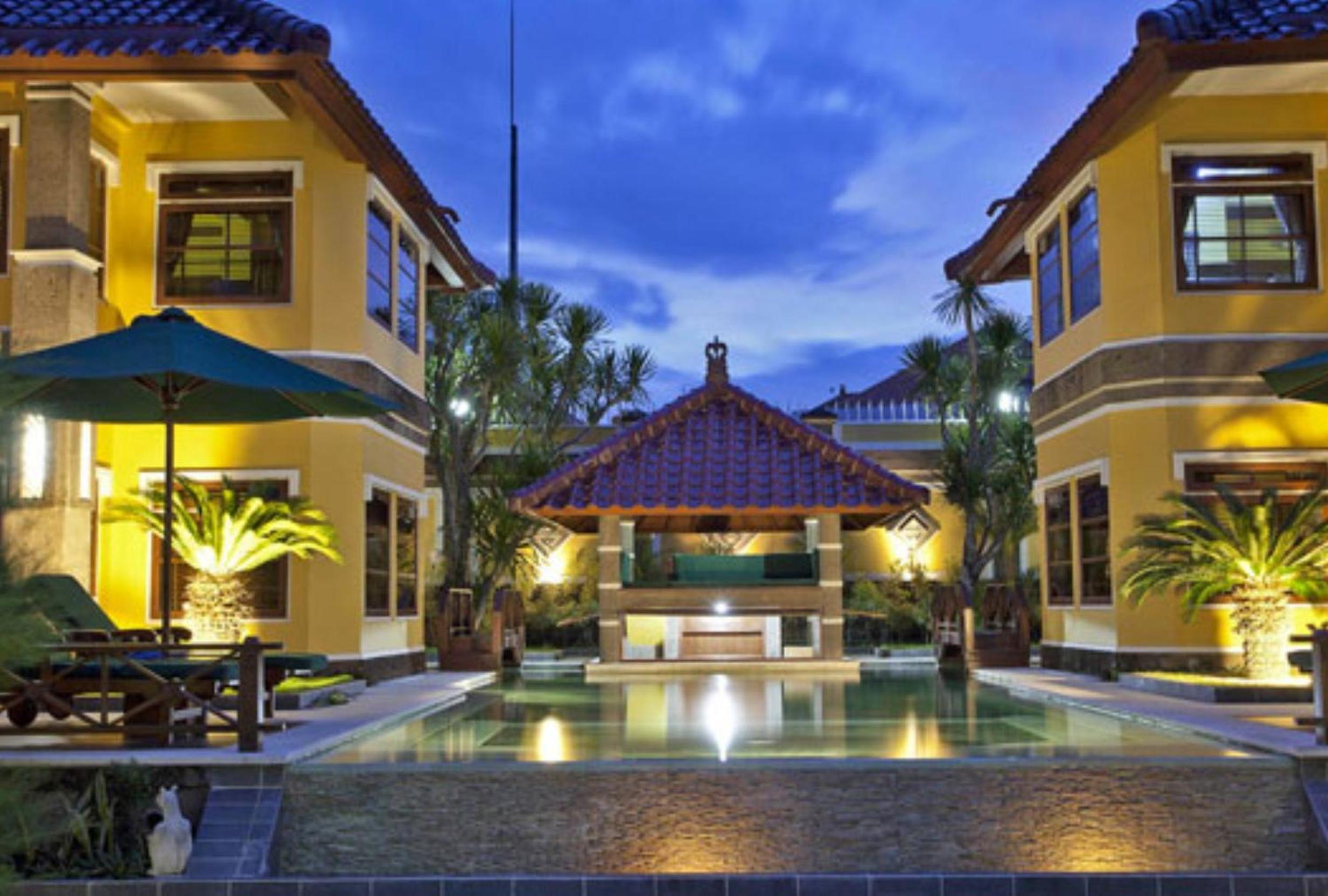 Four-Bedroom Villa photo 2