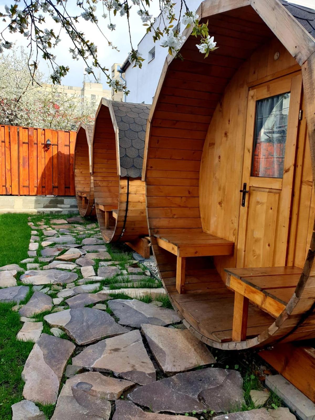 Bungalow - Photo 2