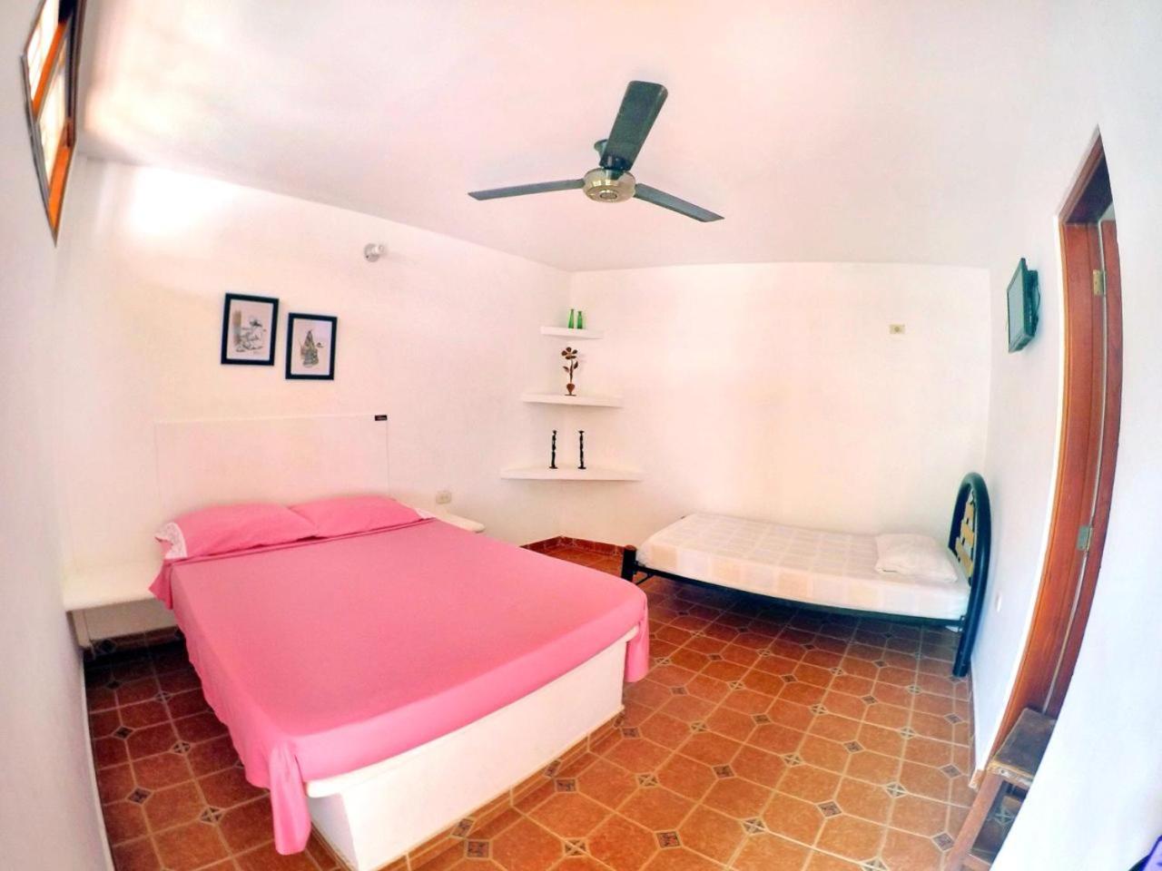 Economy Triple Room photo 1