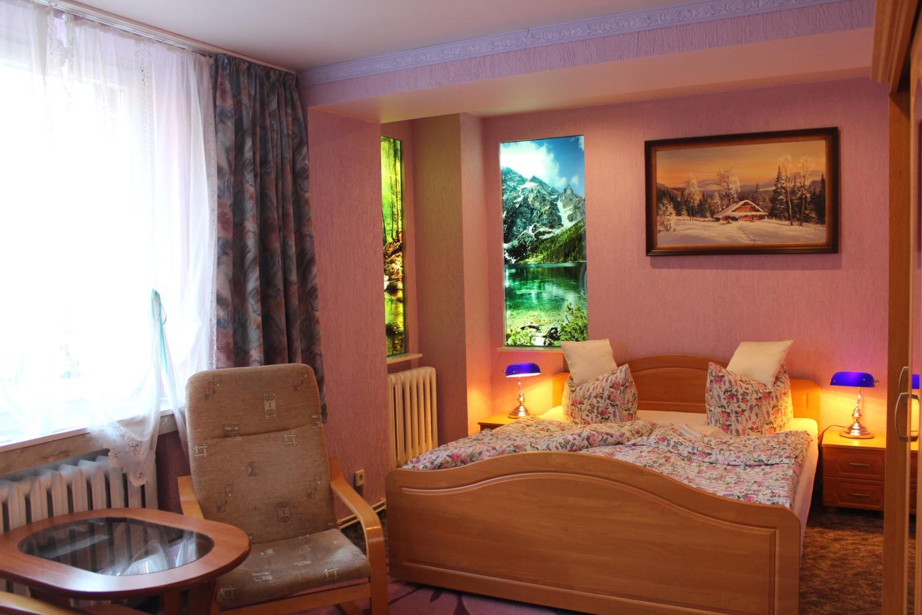 Double Room with Private Bathroom photo 1