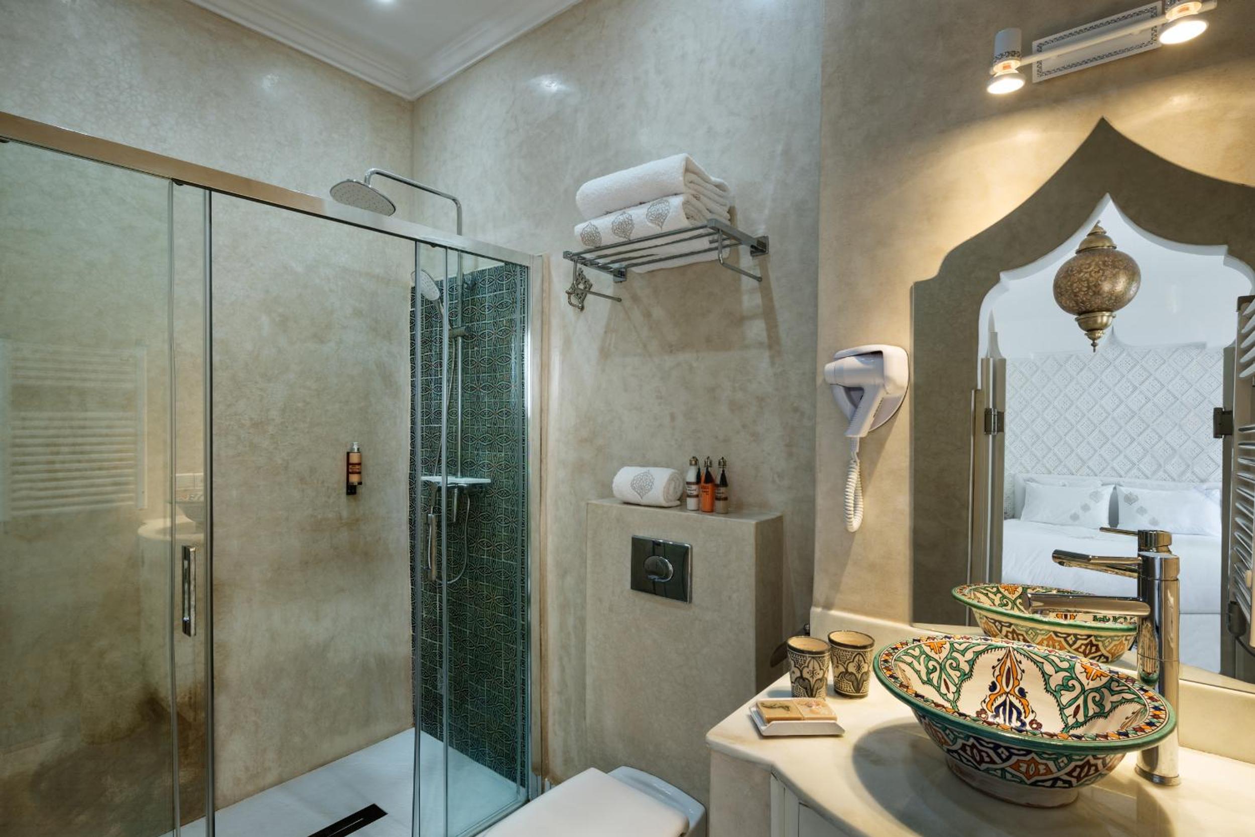 Superior Suite - Photo 2