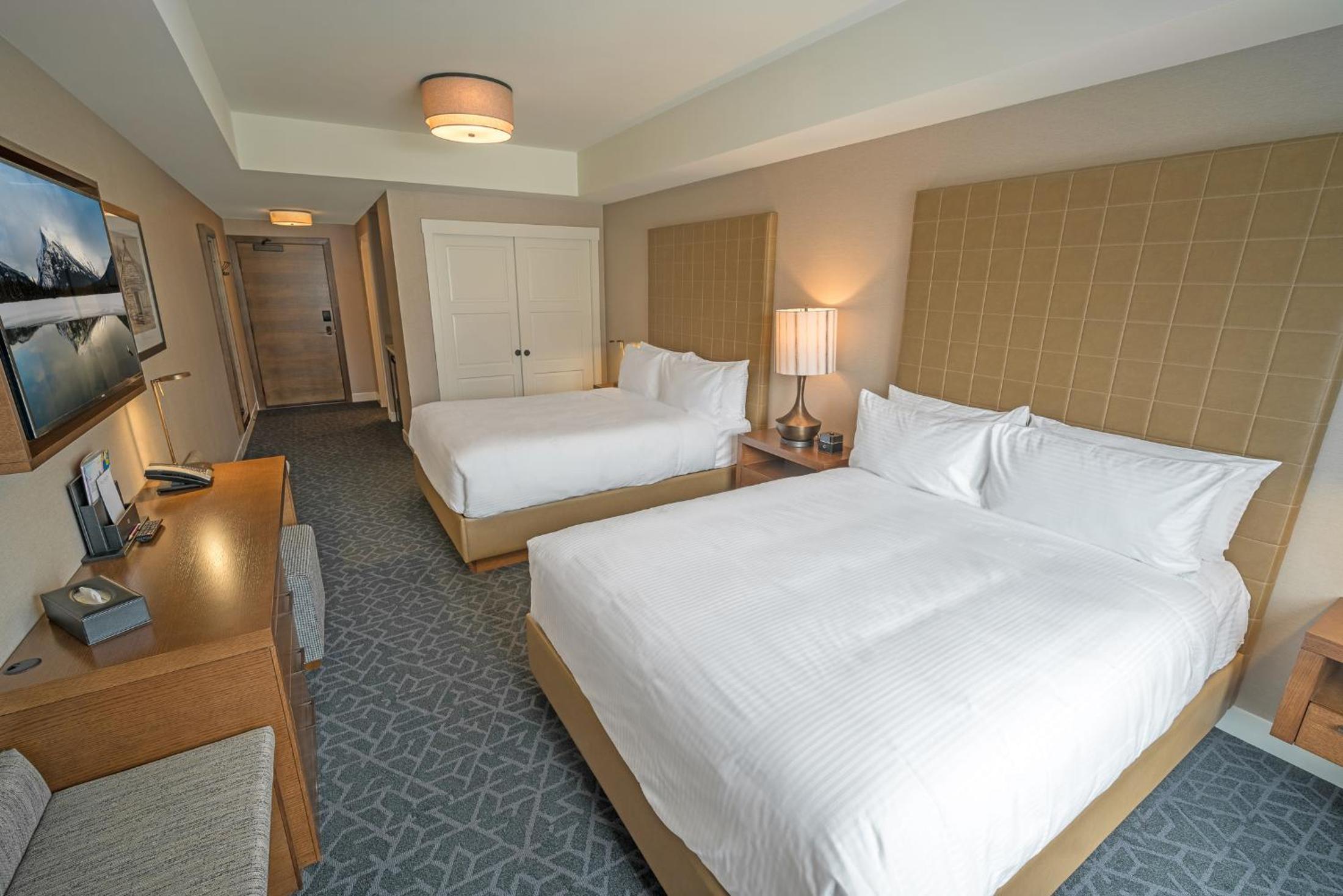 Premium Queen Room with Two Queen Beds and Mountain View