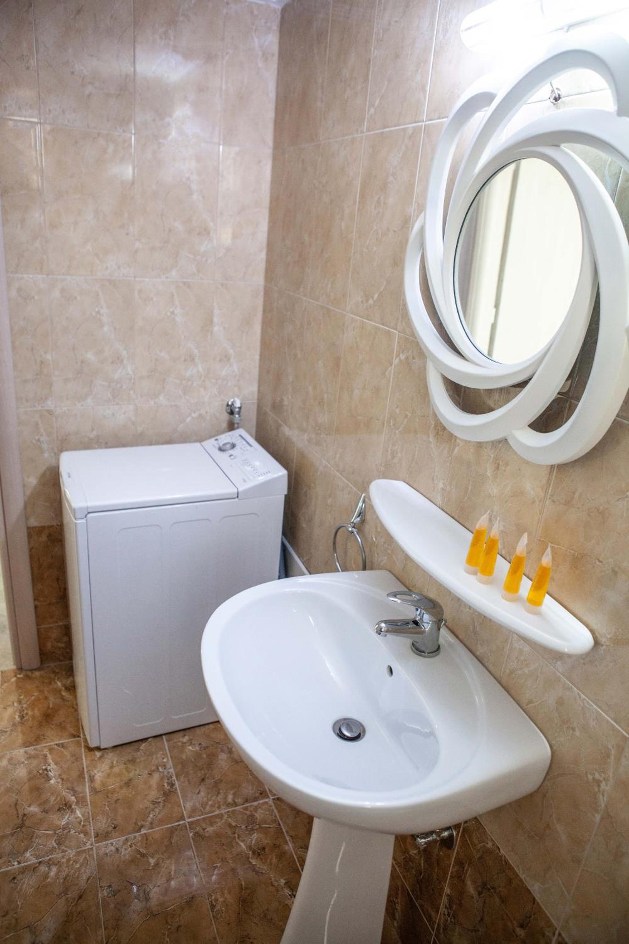 Two-Bedroom Apartment - Photo 16