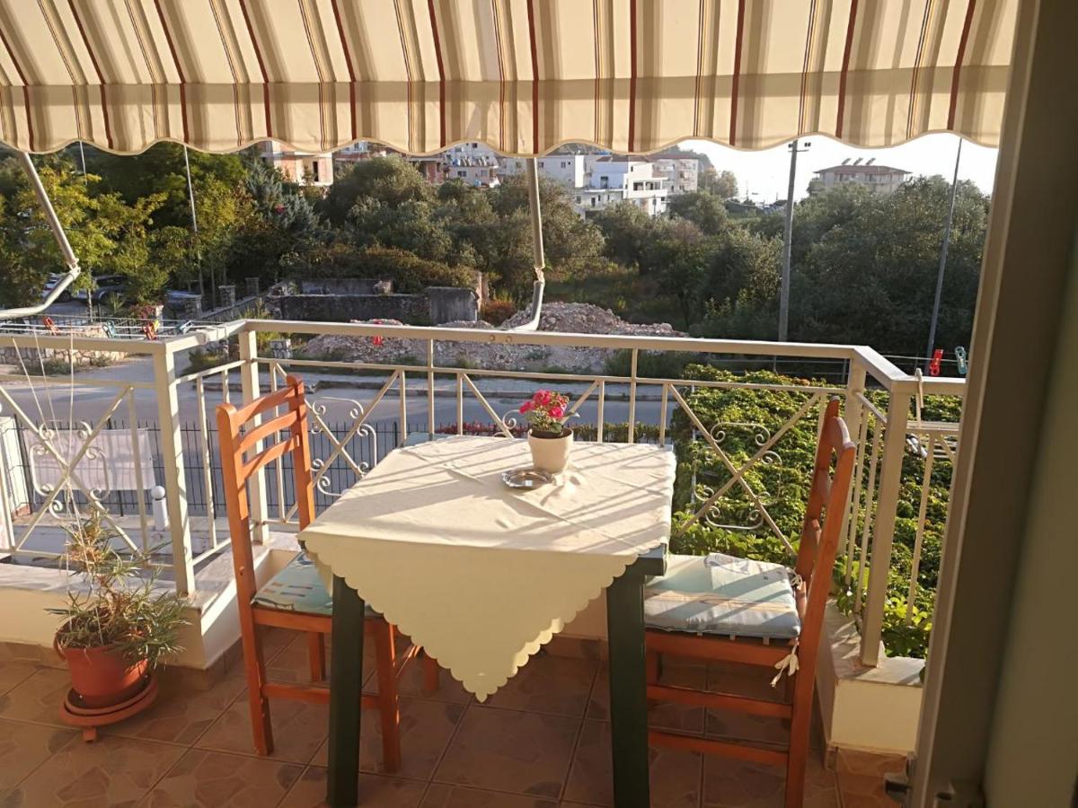 Apartment with Sea View photo 2