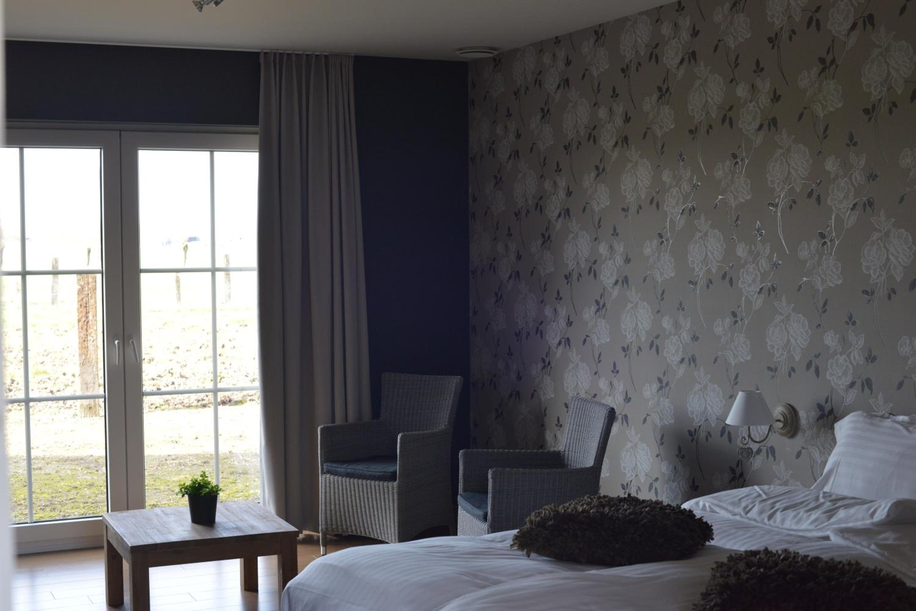Standard Double Room photo 2