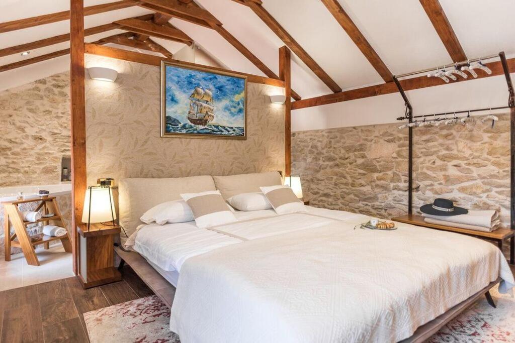 Two-Bedroom Villa with Private Heated Pool, Jacuzzi and Sauna photo 1