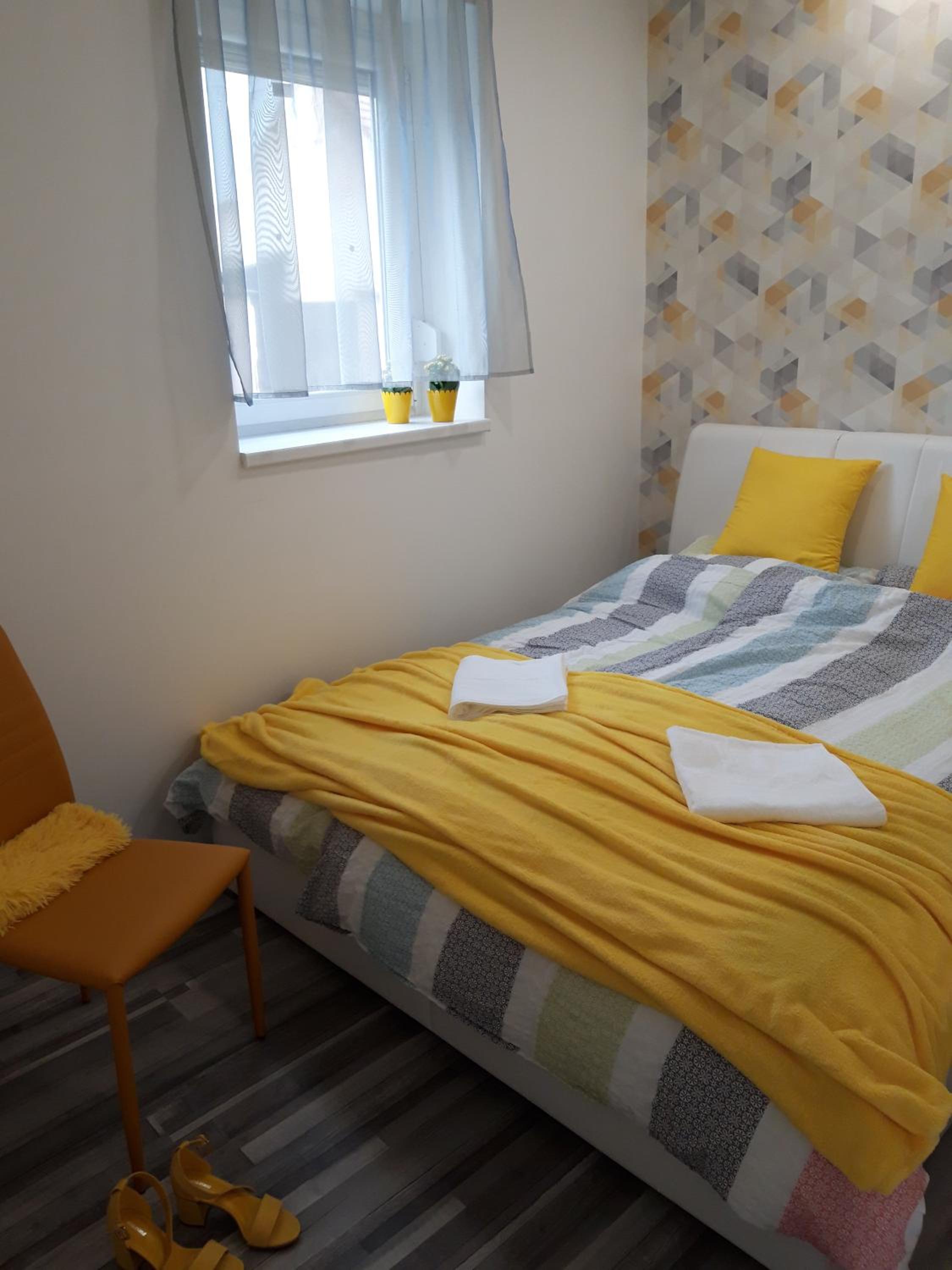 One-Bedroom Apartment - Photo 7