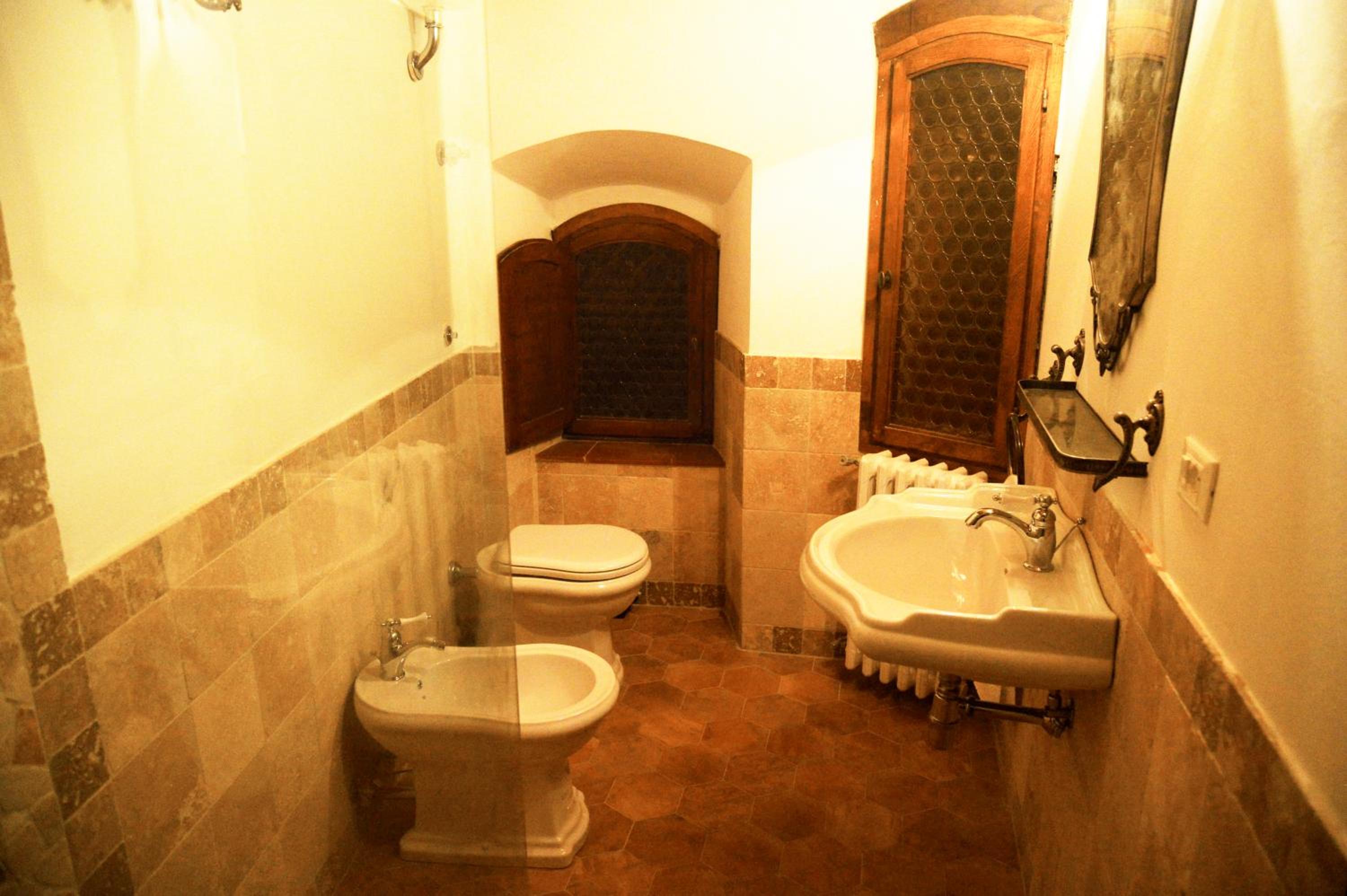 Two-Bedroom Apartment - Photo 25