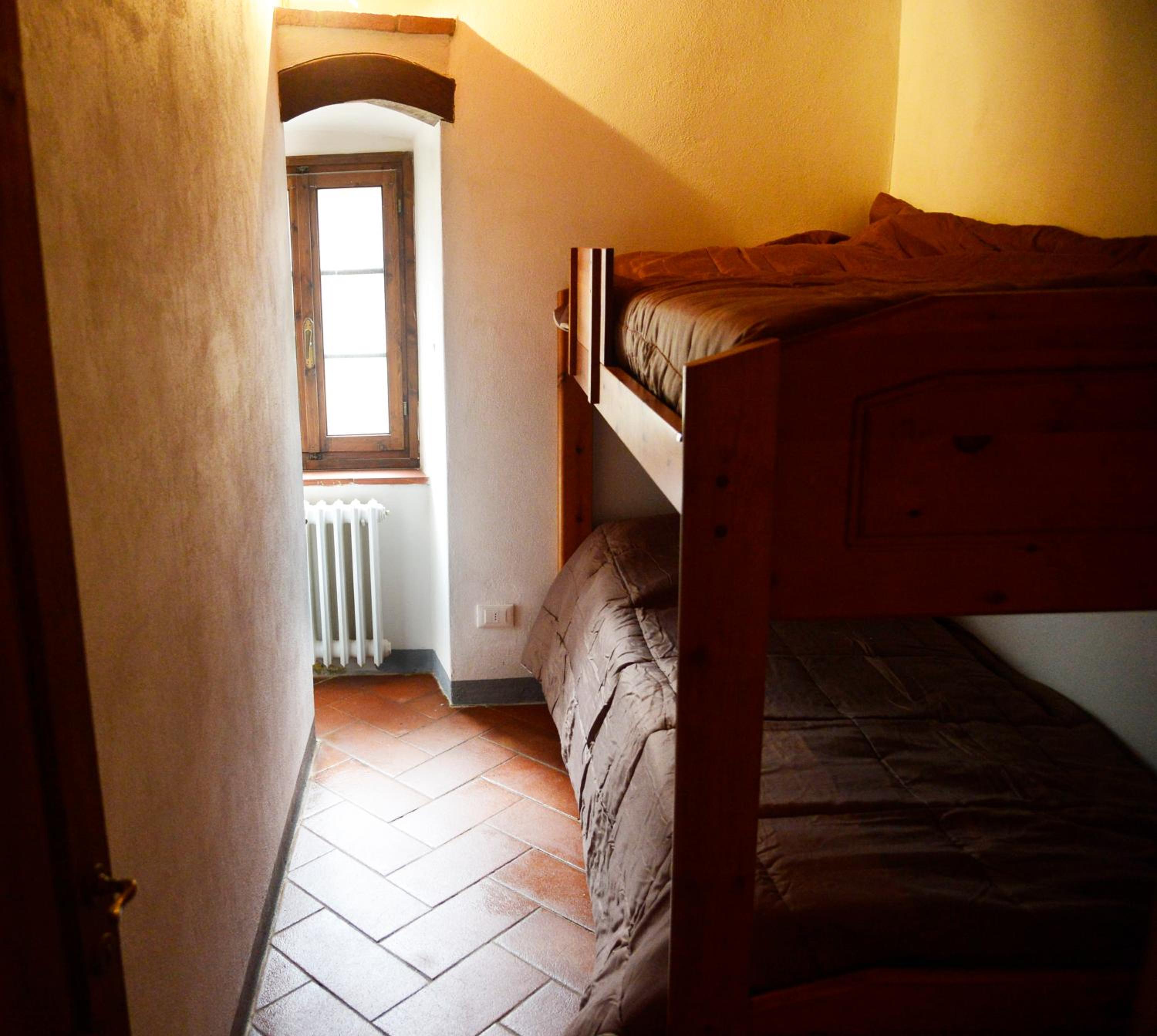 Two-Bedroom Apartment - Photo 19