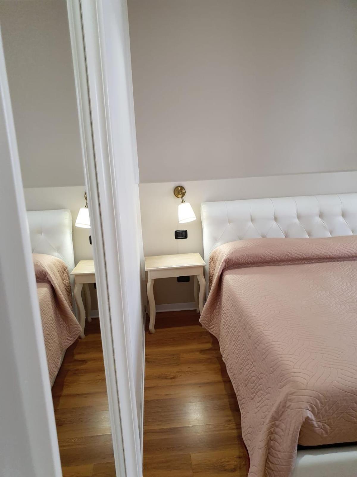 Comfort Triple Room - Photo 18