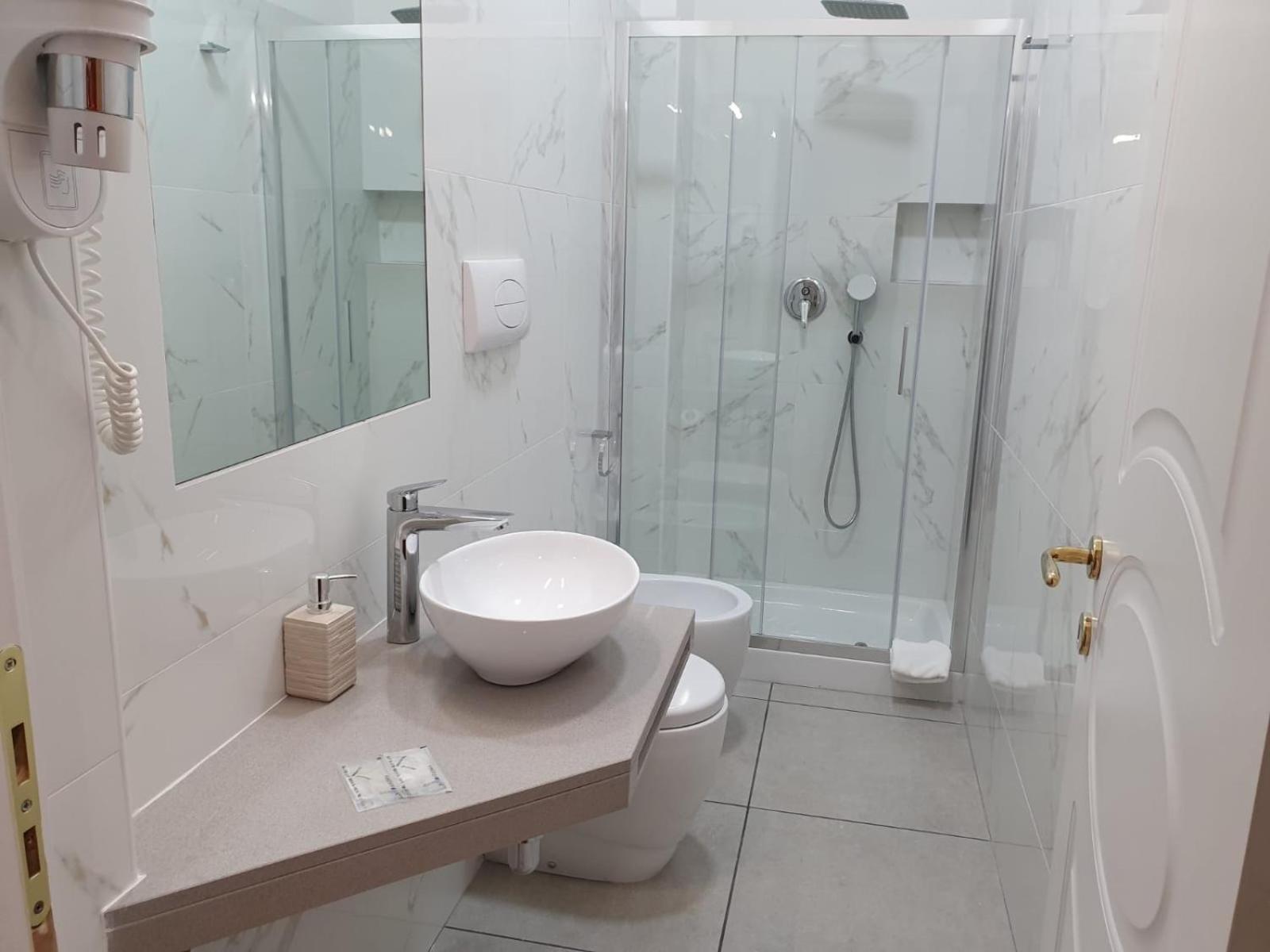 Comfort Triple Room - Photo 14