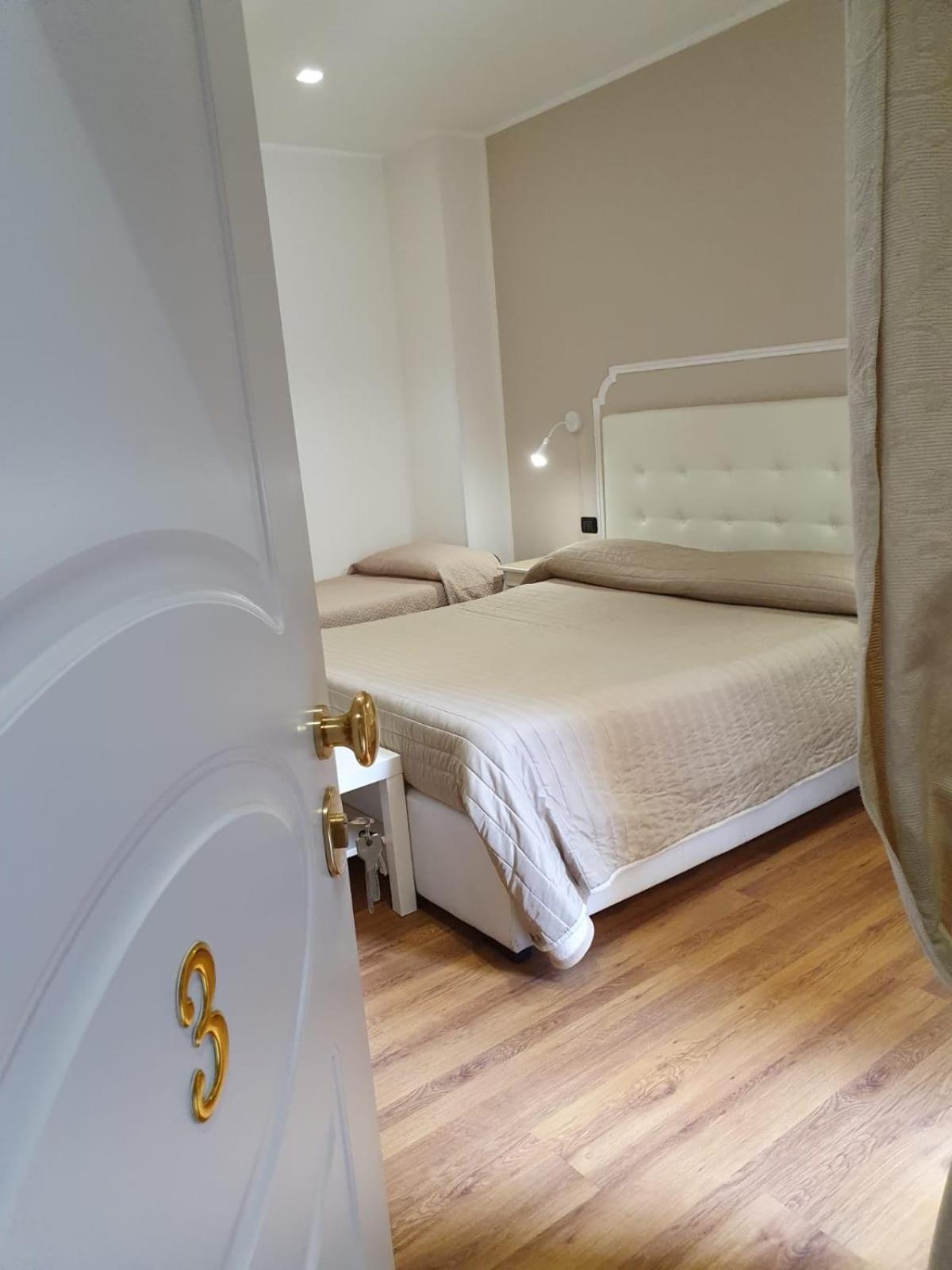 Comfort Triple Room - Photo 5