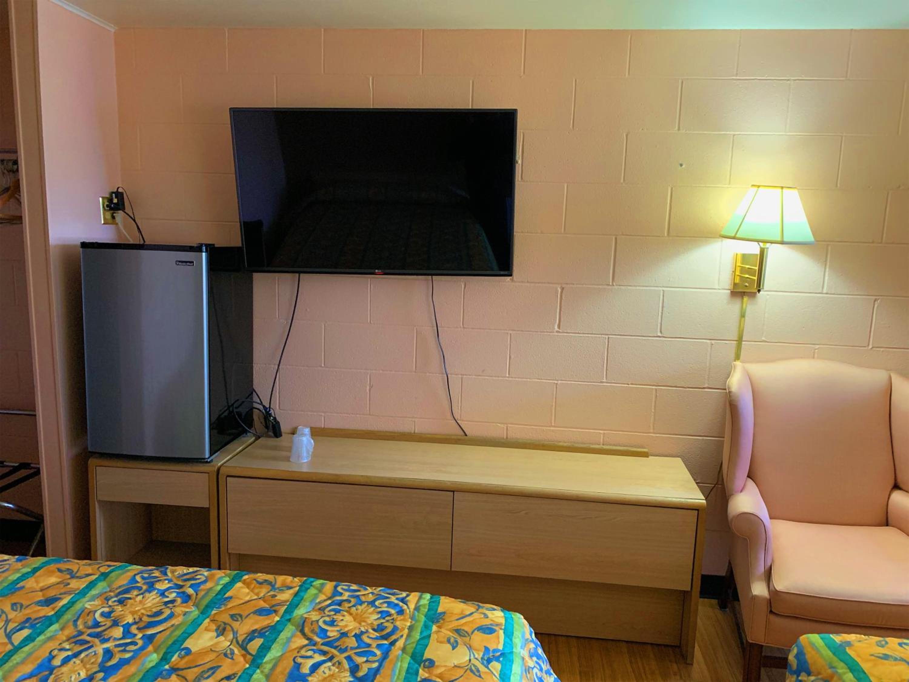 Queen Room photo 1