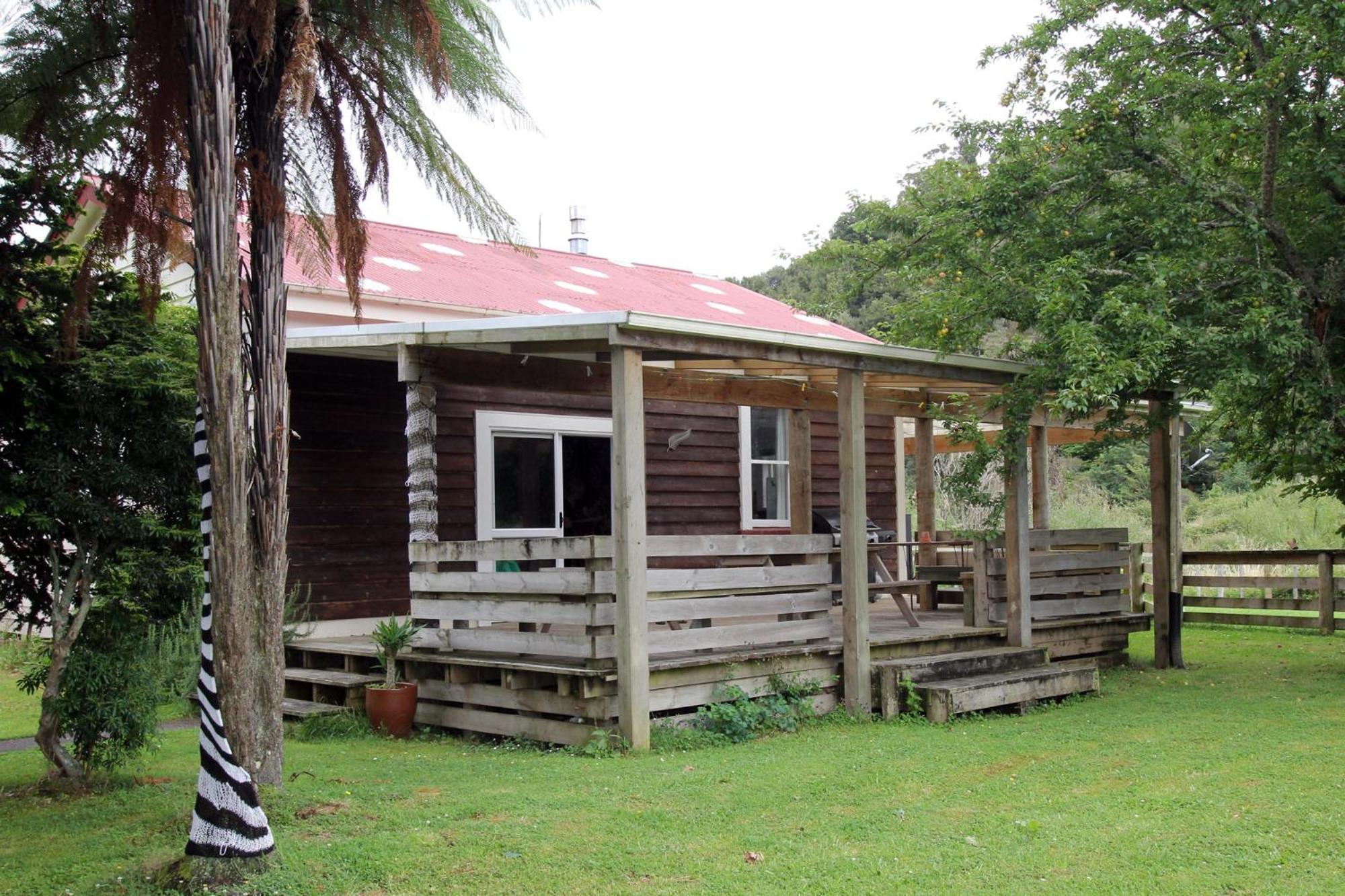 Three-Bedroom House - Photo 4