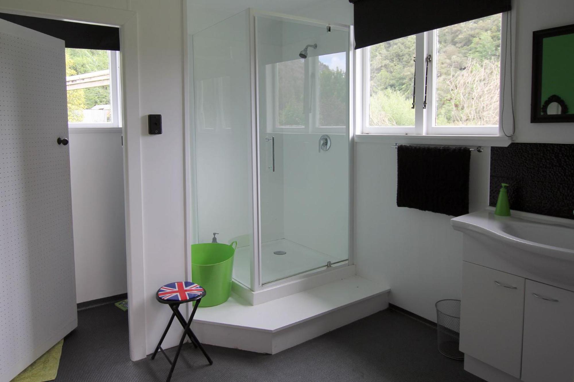 Three-Bedroom House - Photo 8