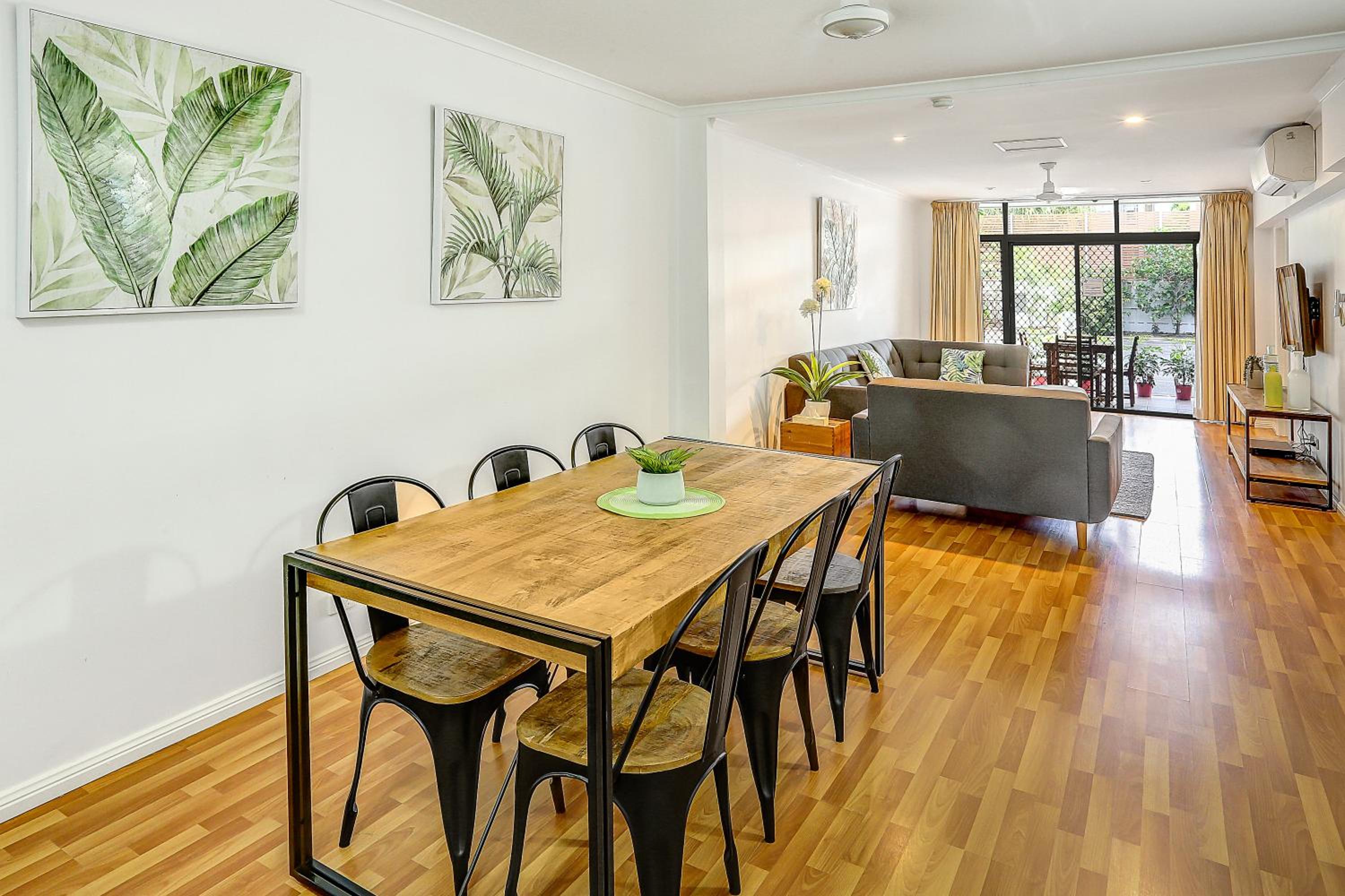 Two-Bedroom Apartment - Photo 4